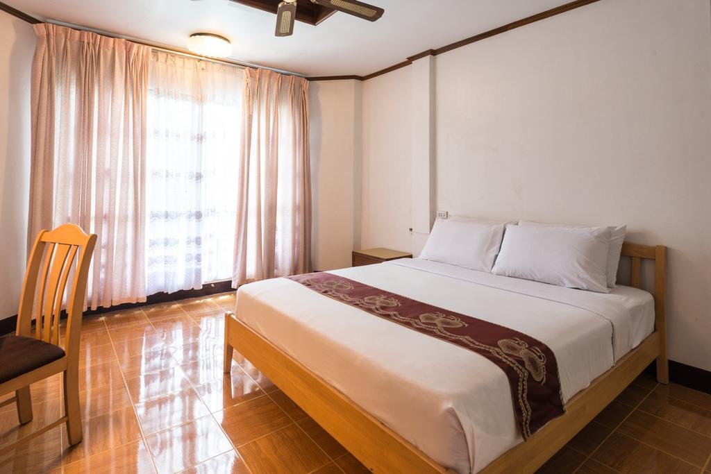 Seashore Hotel 3*
