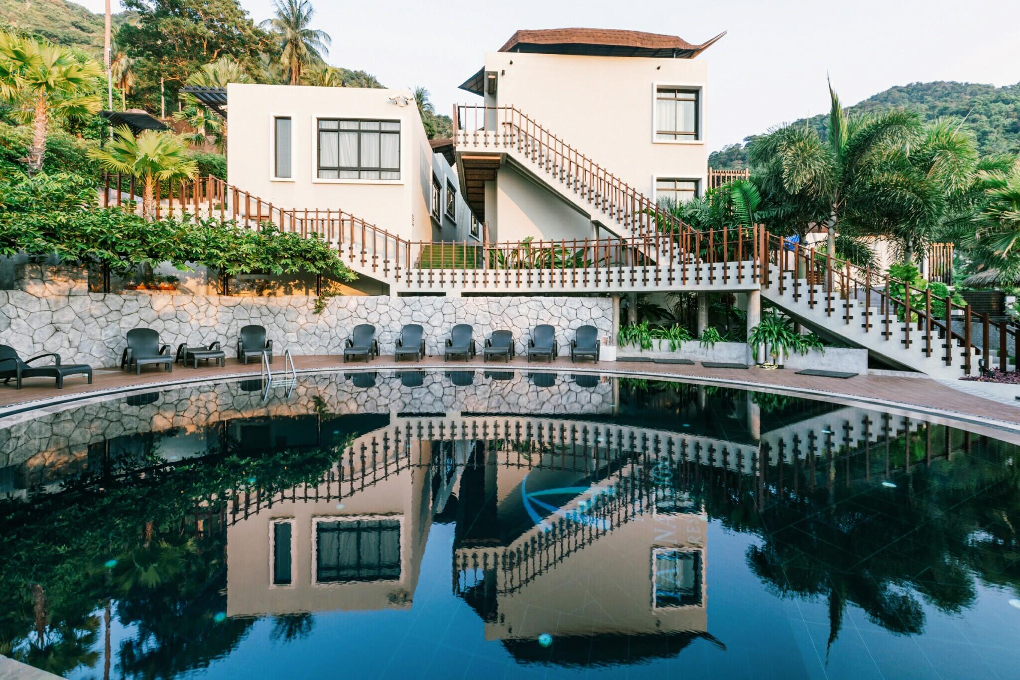 The Tarna Resort, Resort