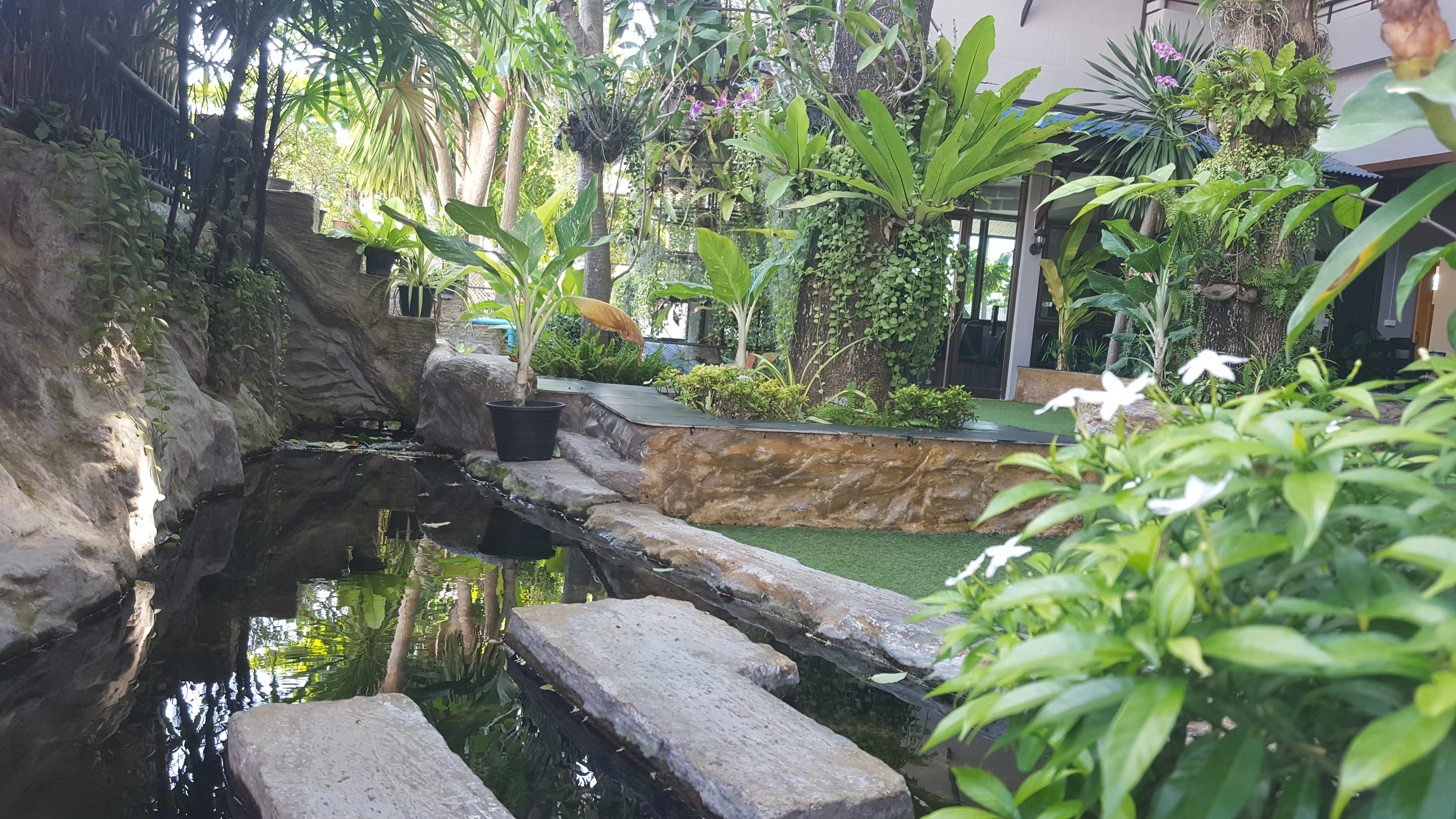 First And Frang - Koh Phangan 2*