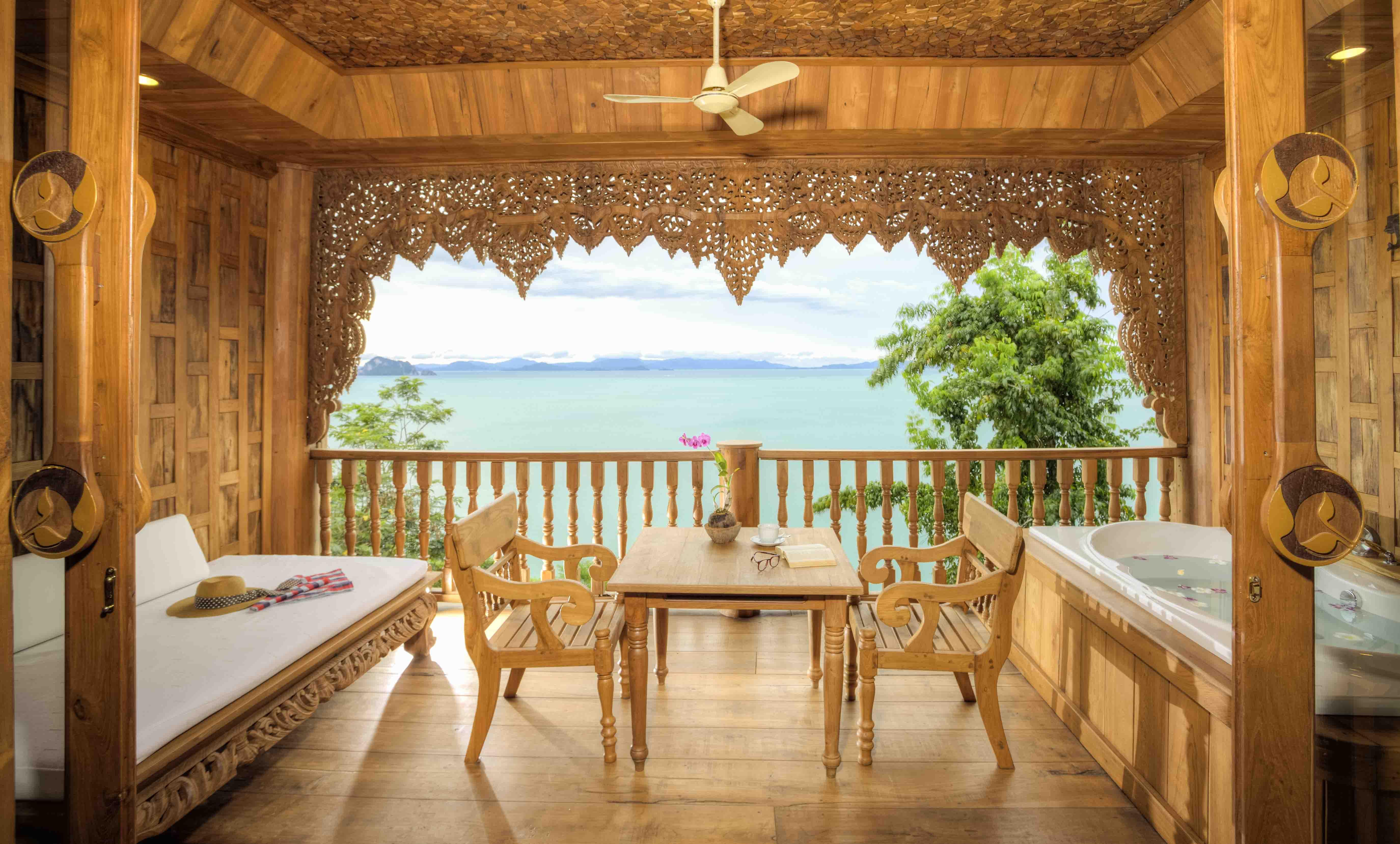 Santhiya Koh Yao Yai & 5*