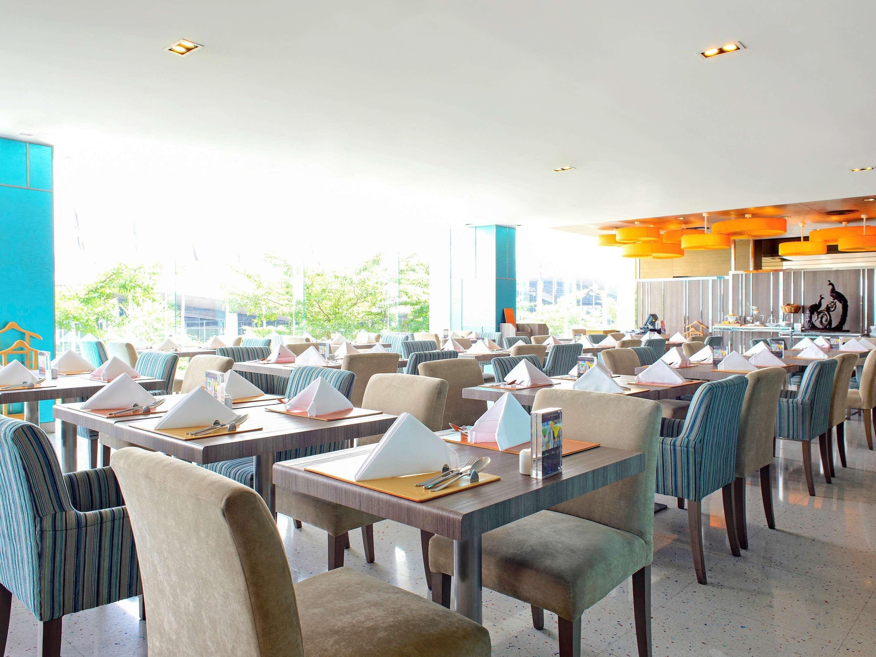 Novotel Bangkok Impact Hotel
