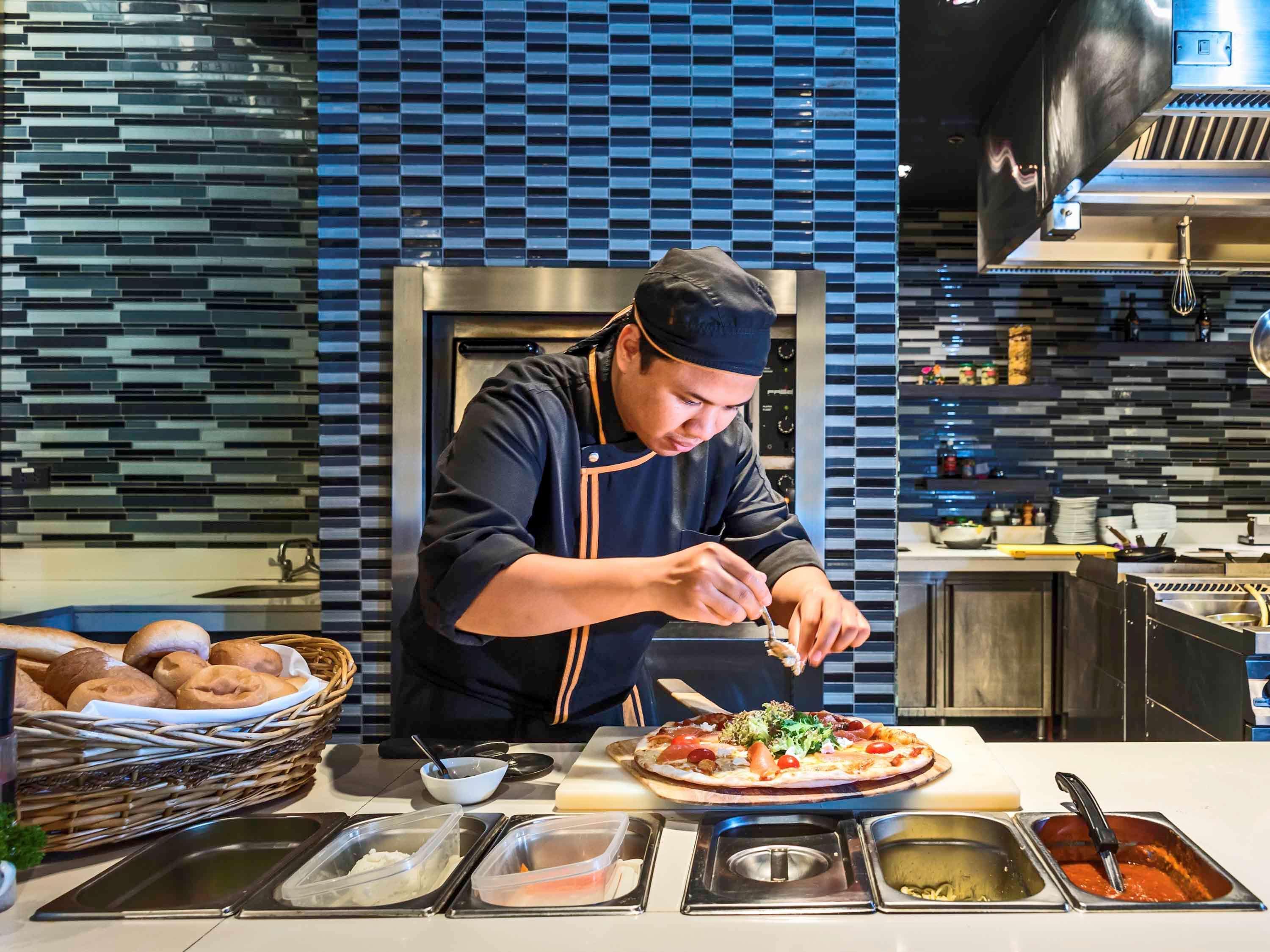 Novotel Bangkok Impact Hotel 4*