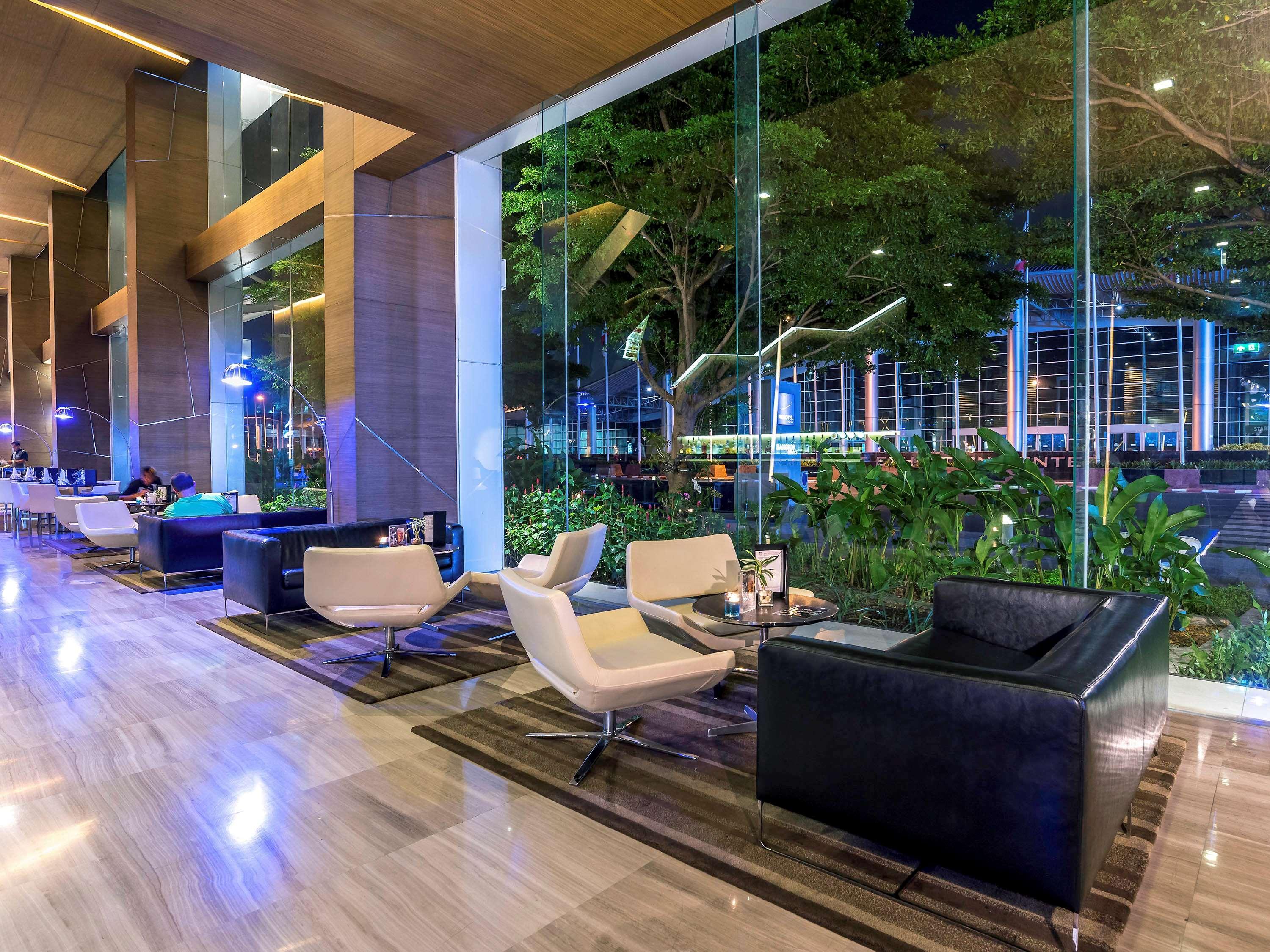 Novotel Bangkok Impact 4*