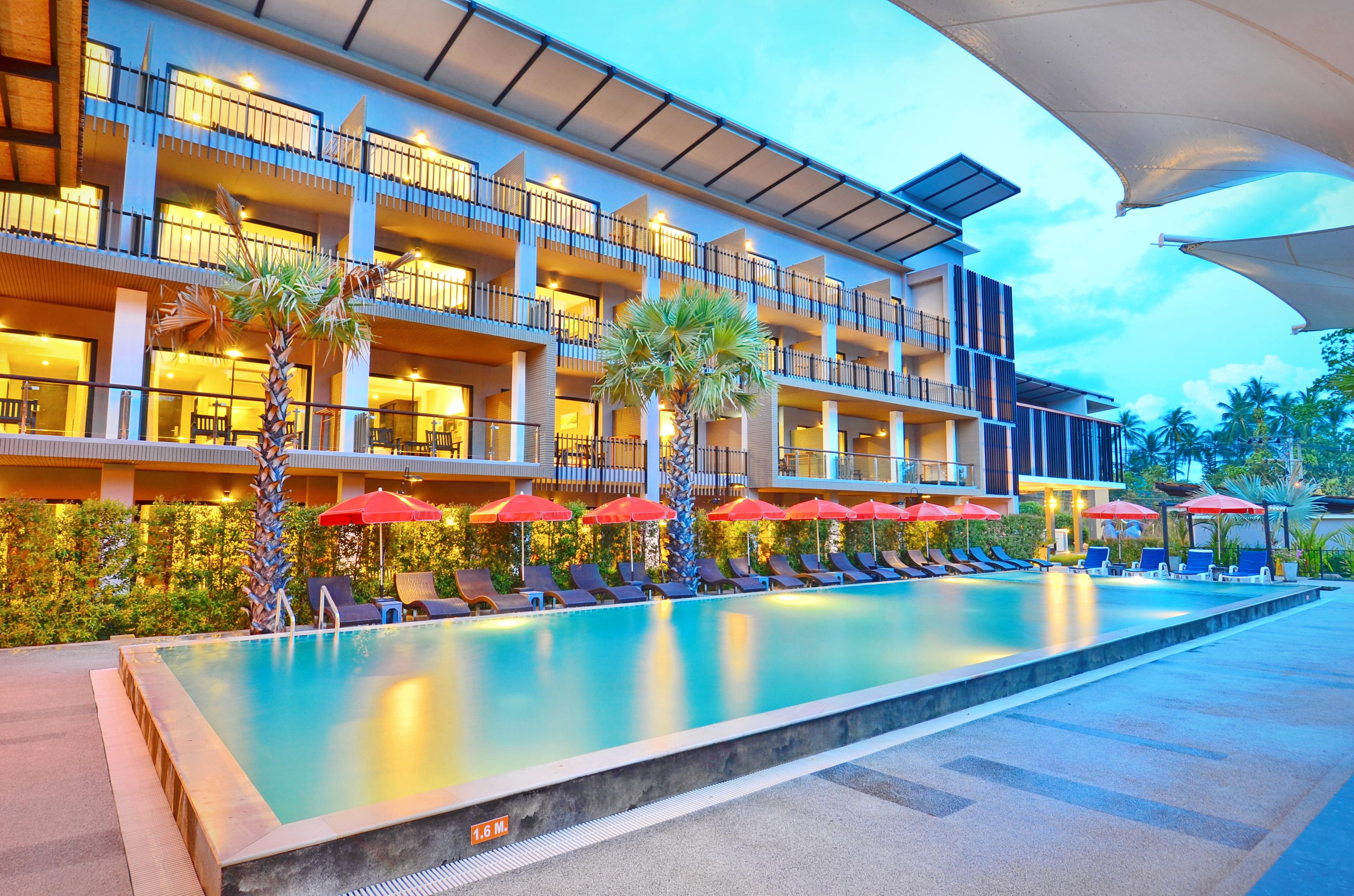Noi Pool Hotel 4*