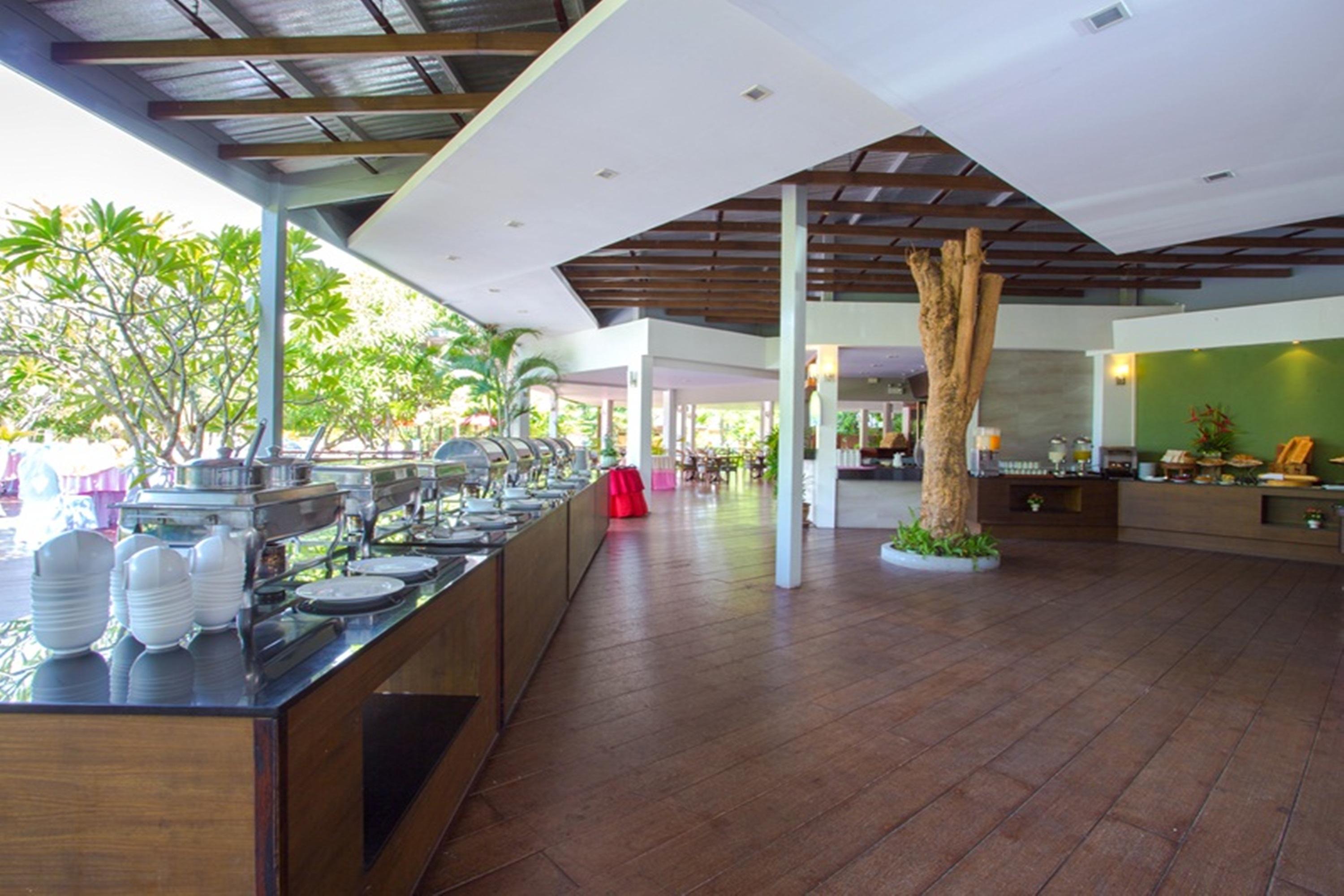 Eastiny & Hotel 4*