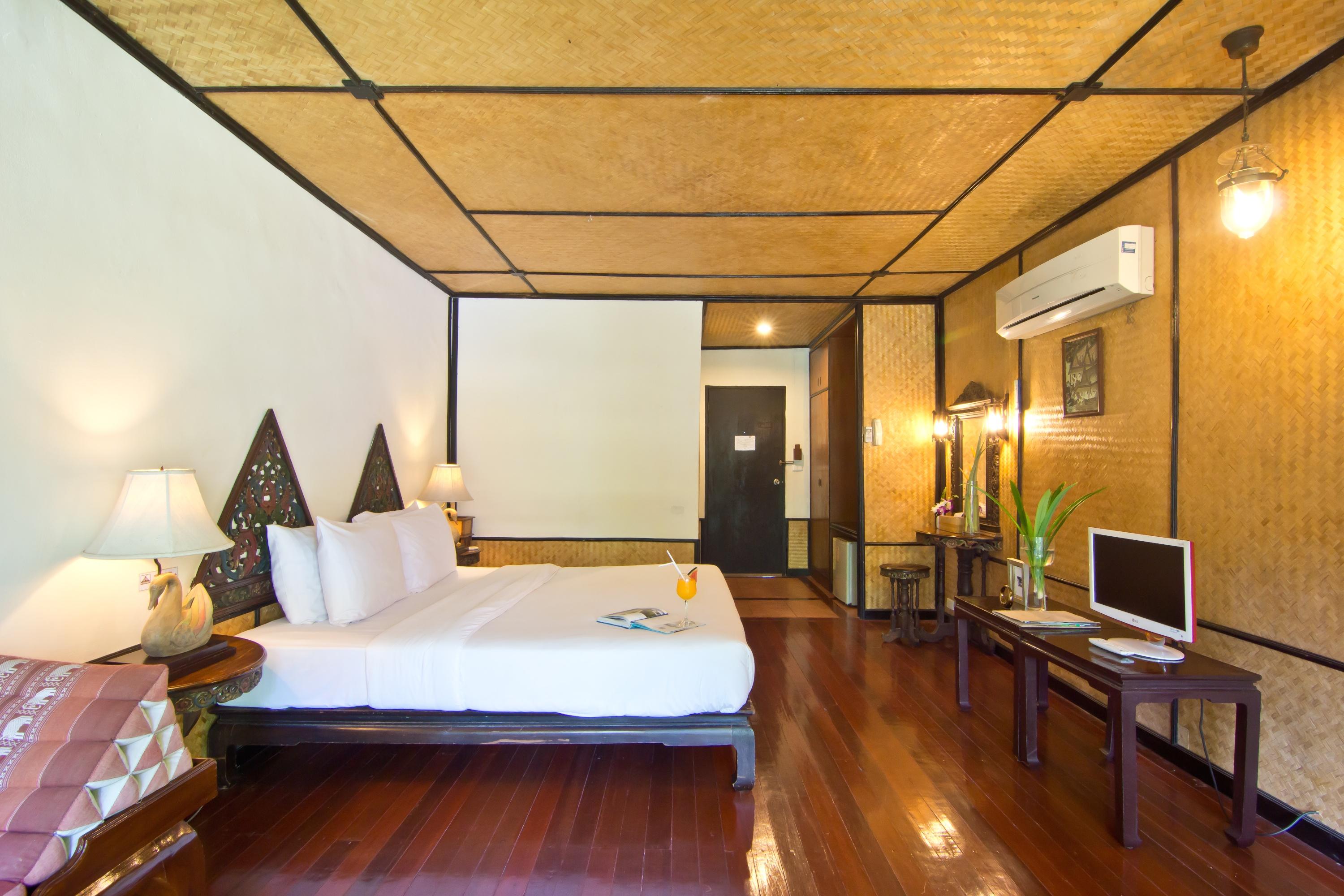 River Lodge