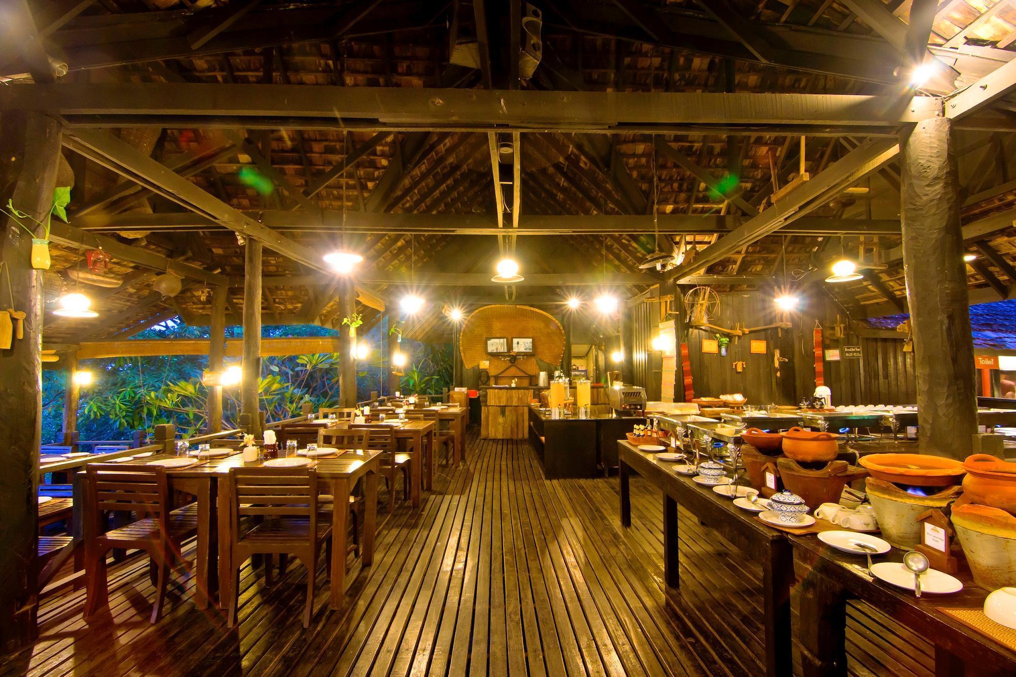 Lodge River Lampang