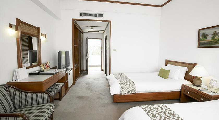 Centara Life Resort 4*