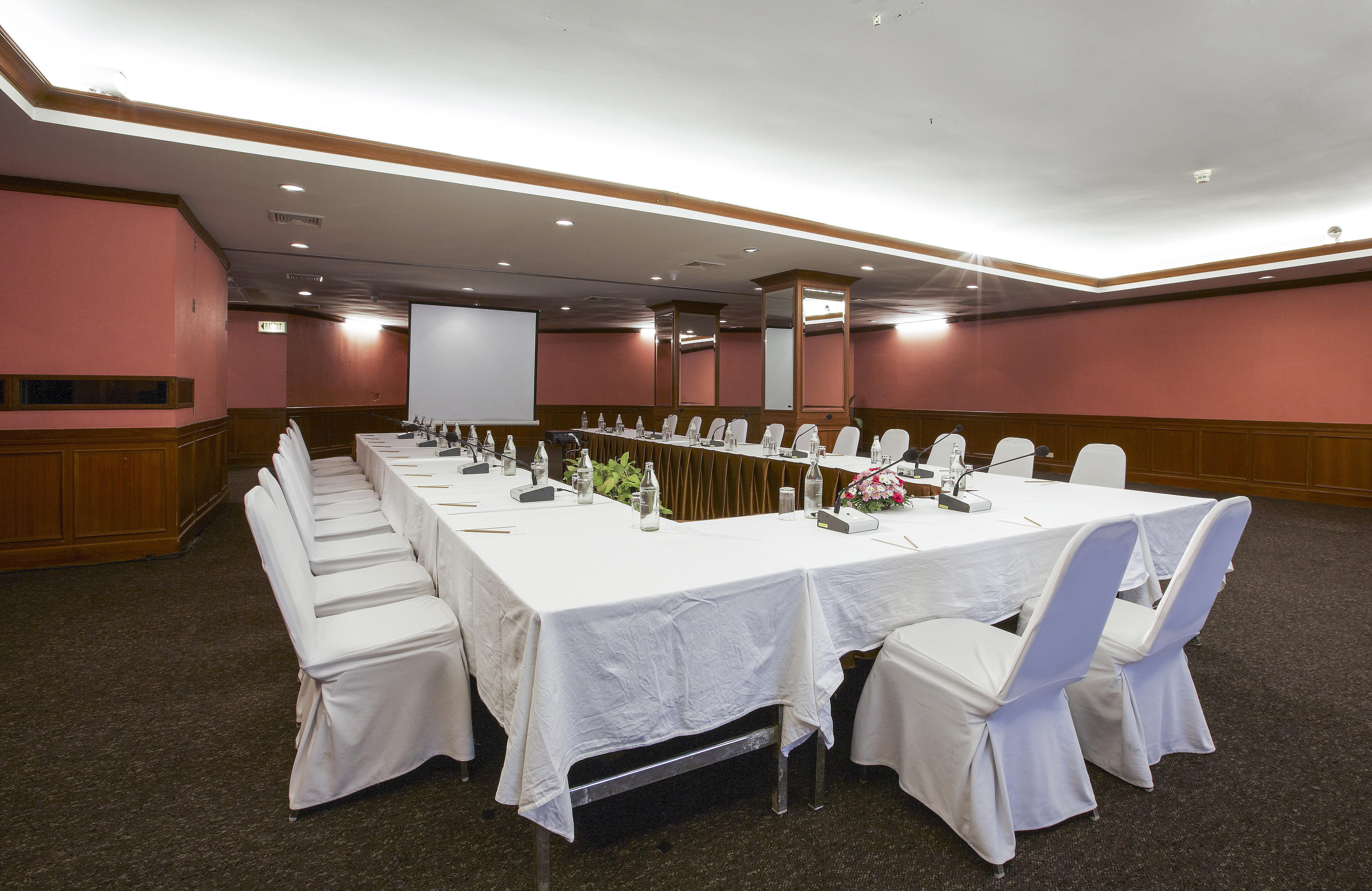 Centara Life 4*