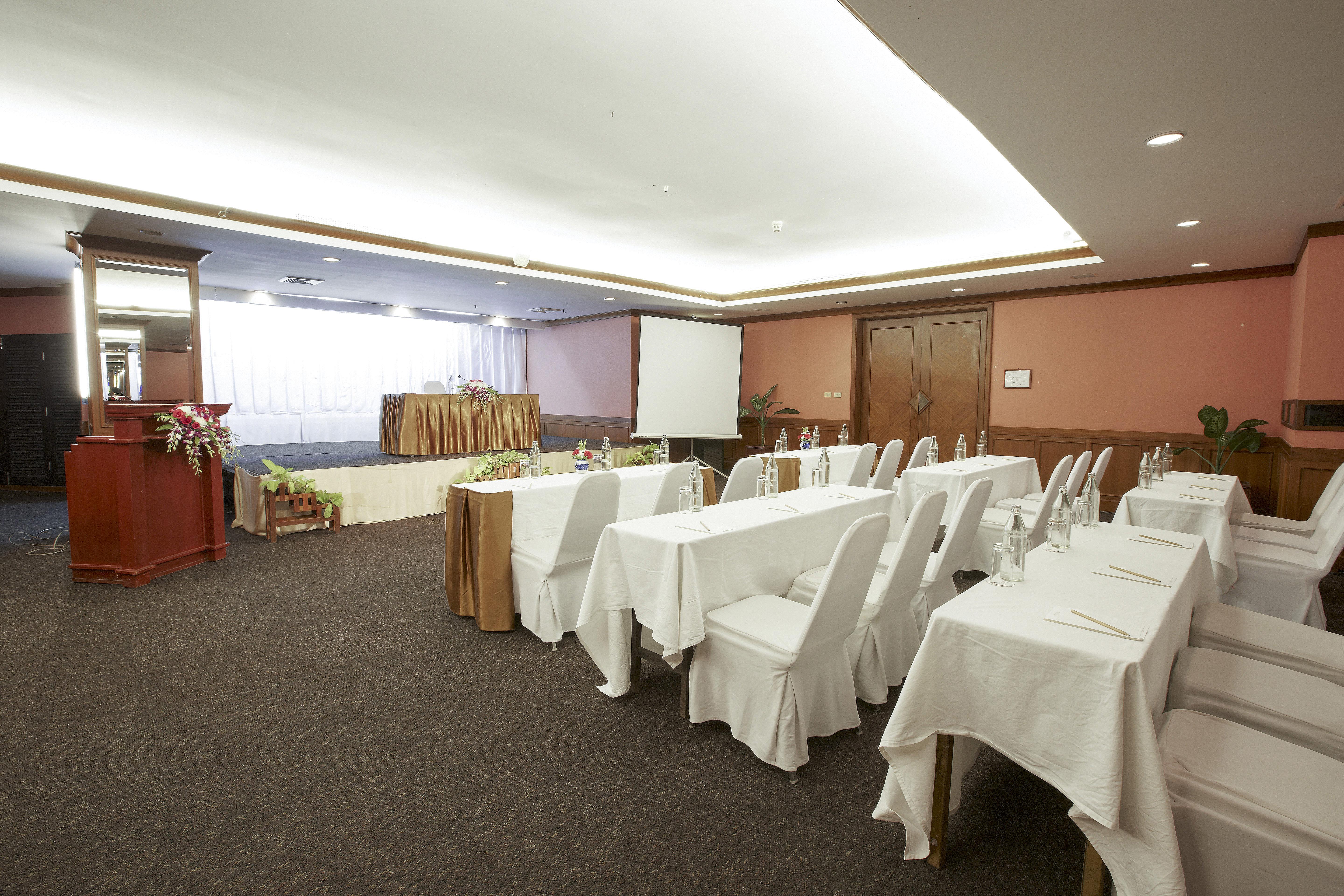 Centara Life 4*