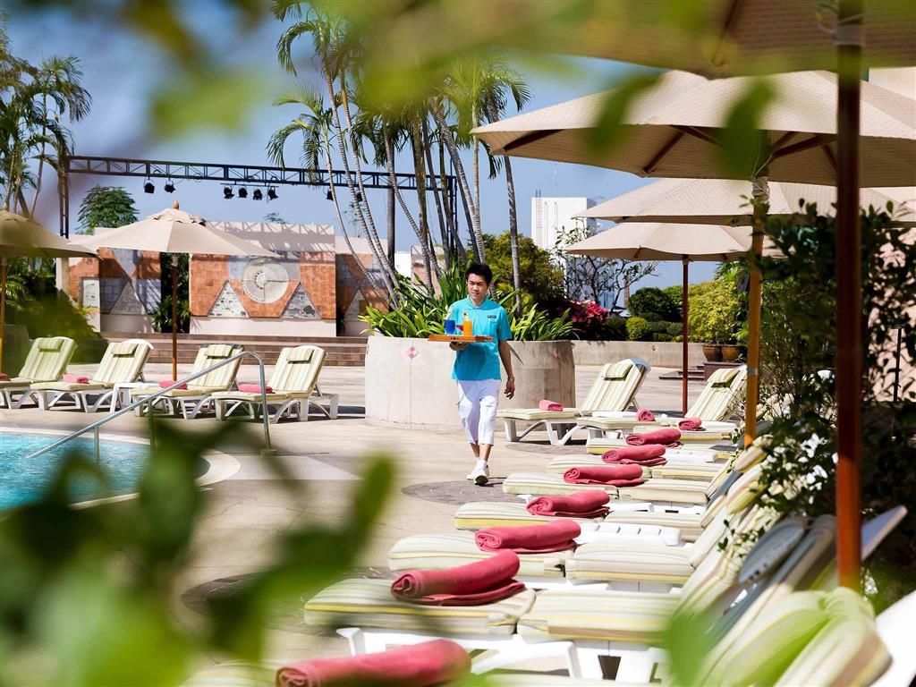 Pullman Raja Orchid Hotel