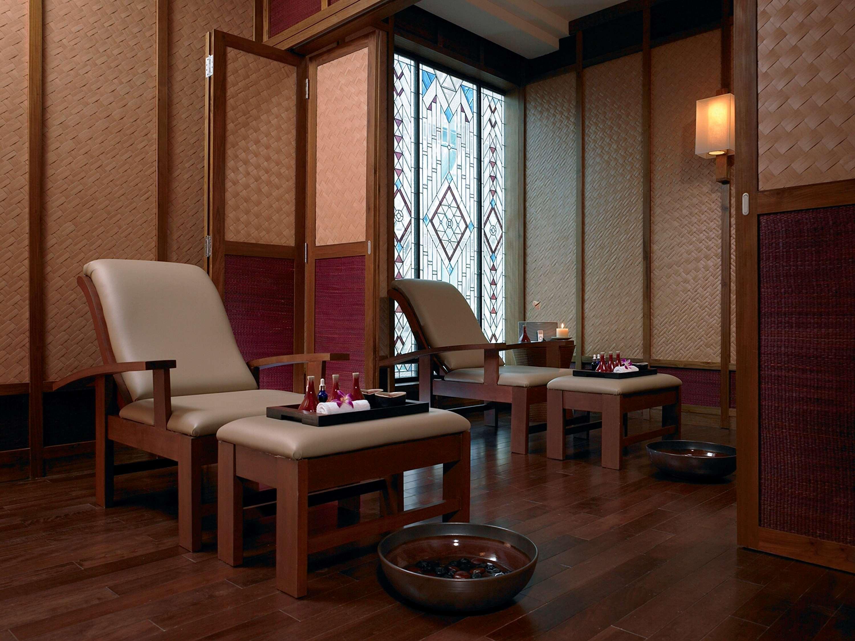 Pullman Raja Orchid