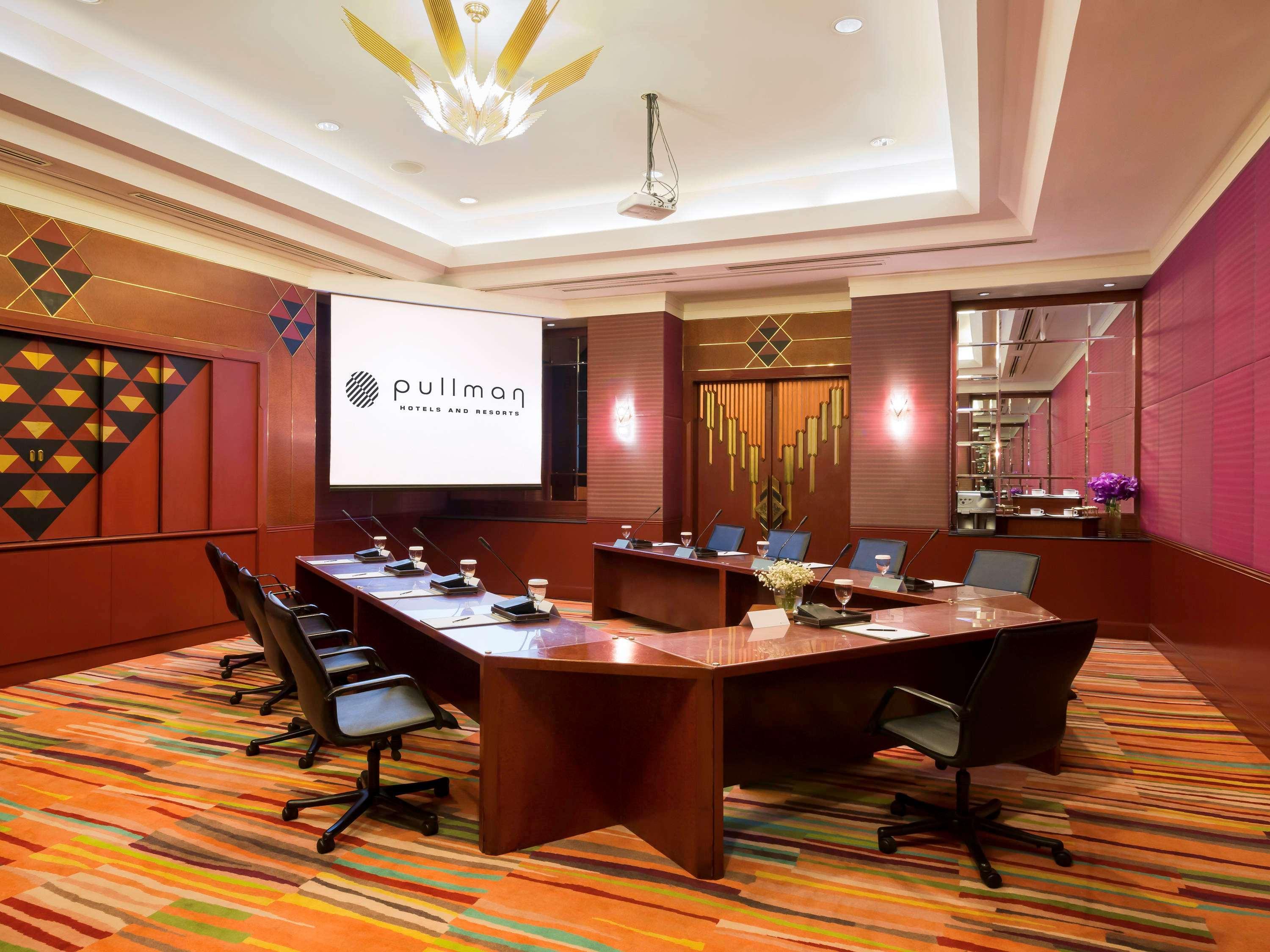 Hotel Pullman Raja Orchid 5*