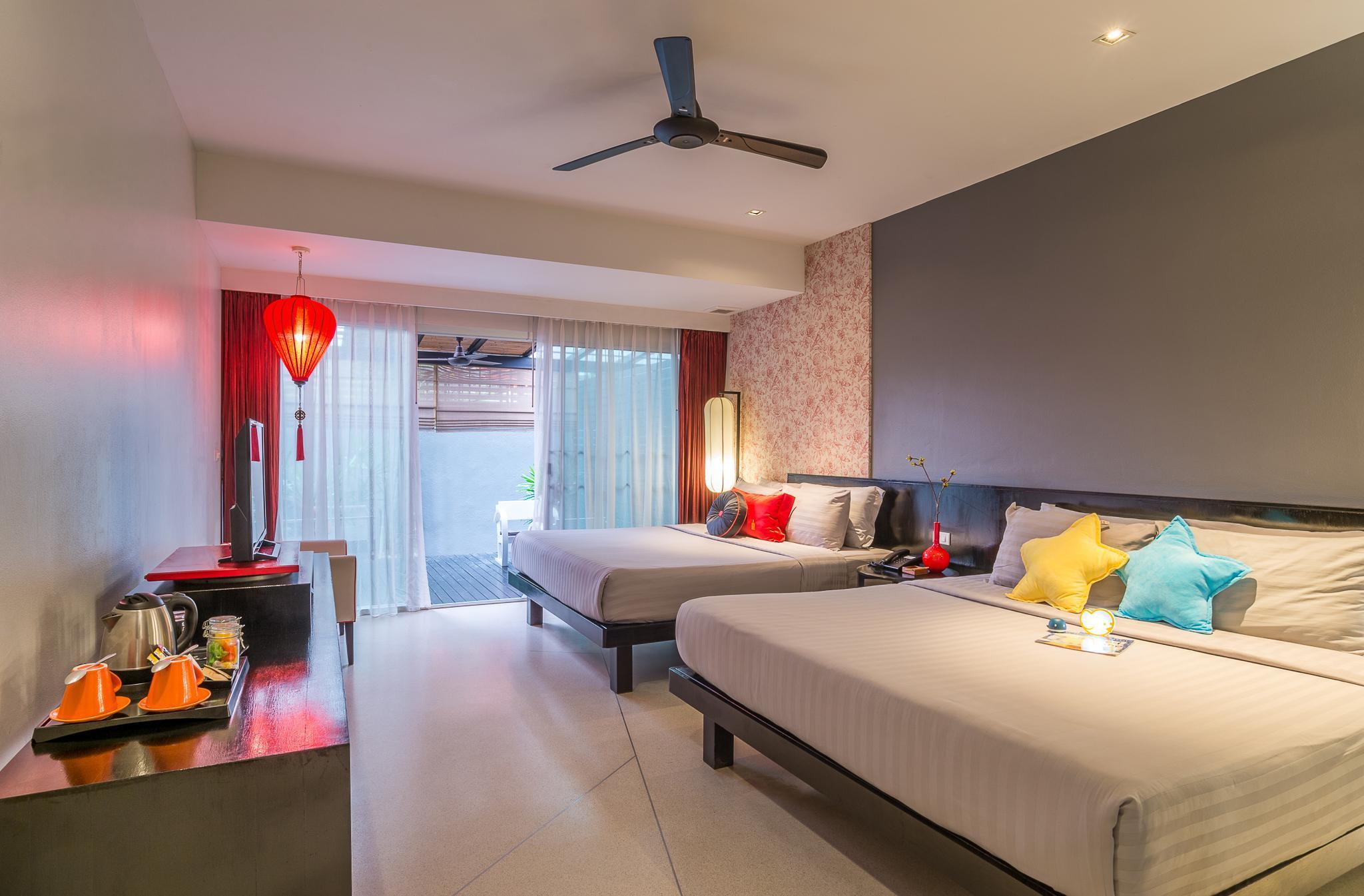 Red Ginger Chic - Sha Extra