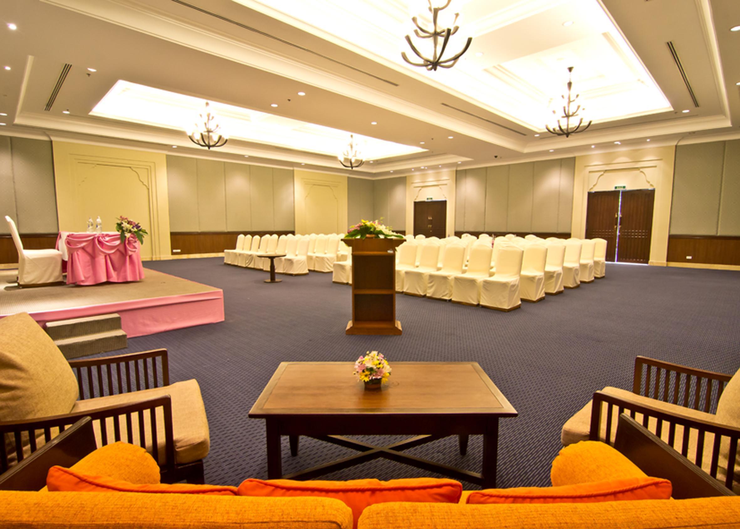 Ravindra & - Sha Extra Resort