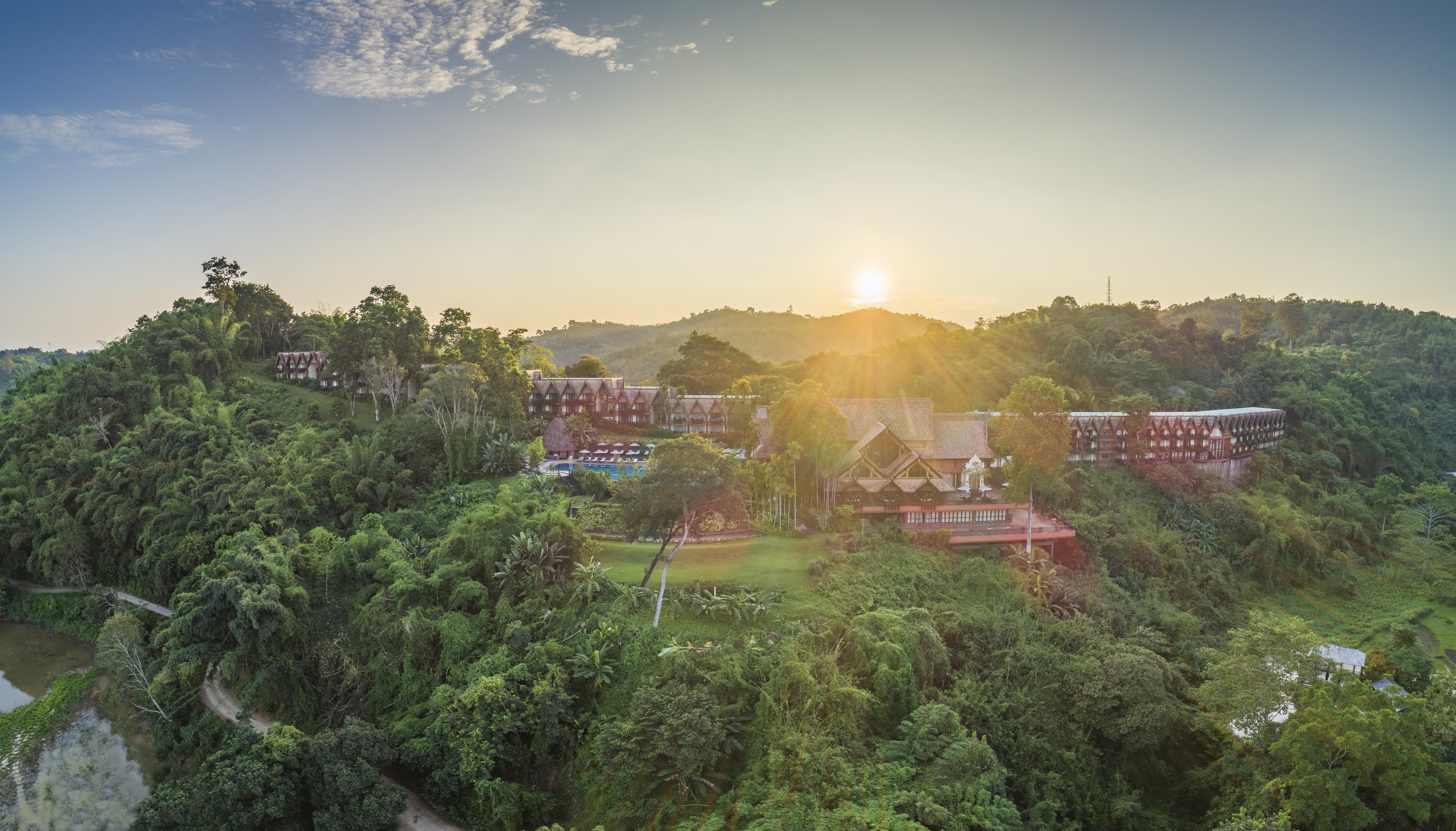 Resort Anantara Golden Triangle Elephant Camp & 5*