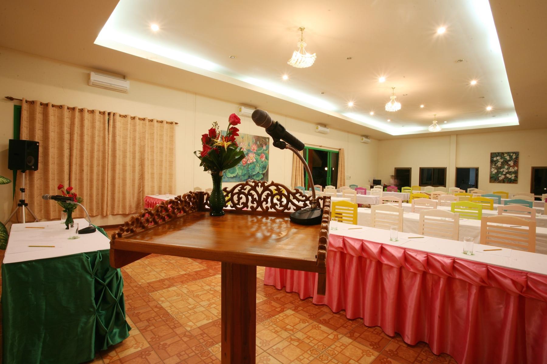 Le Charme Historical Park Hotel 4*