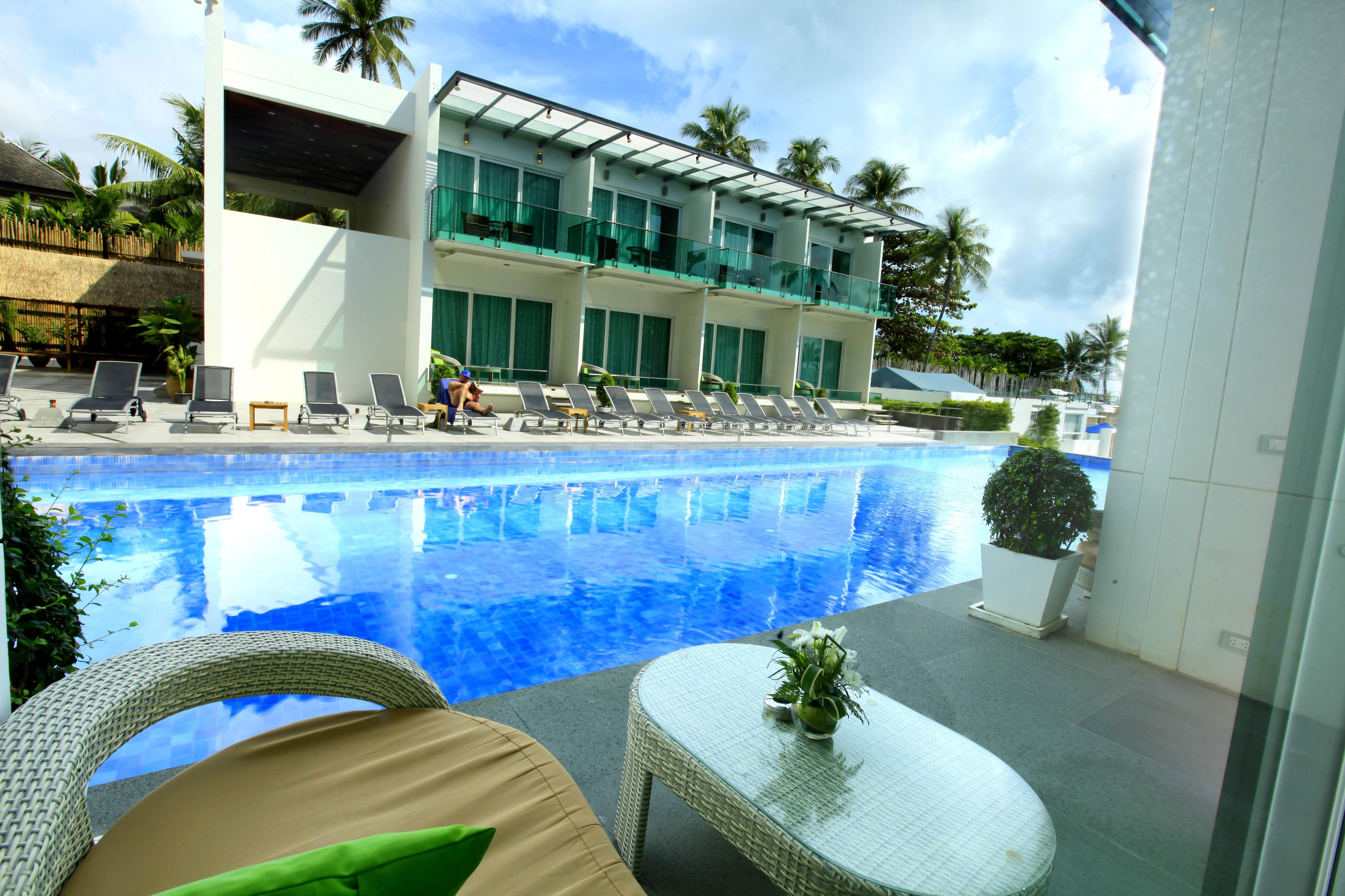 Kc Club & Pool Hotel 4*