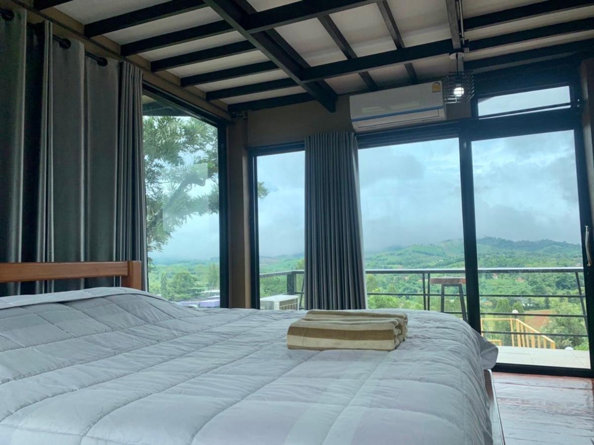 กุหลาบแดง Resort *