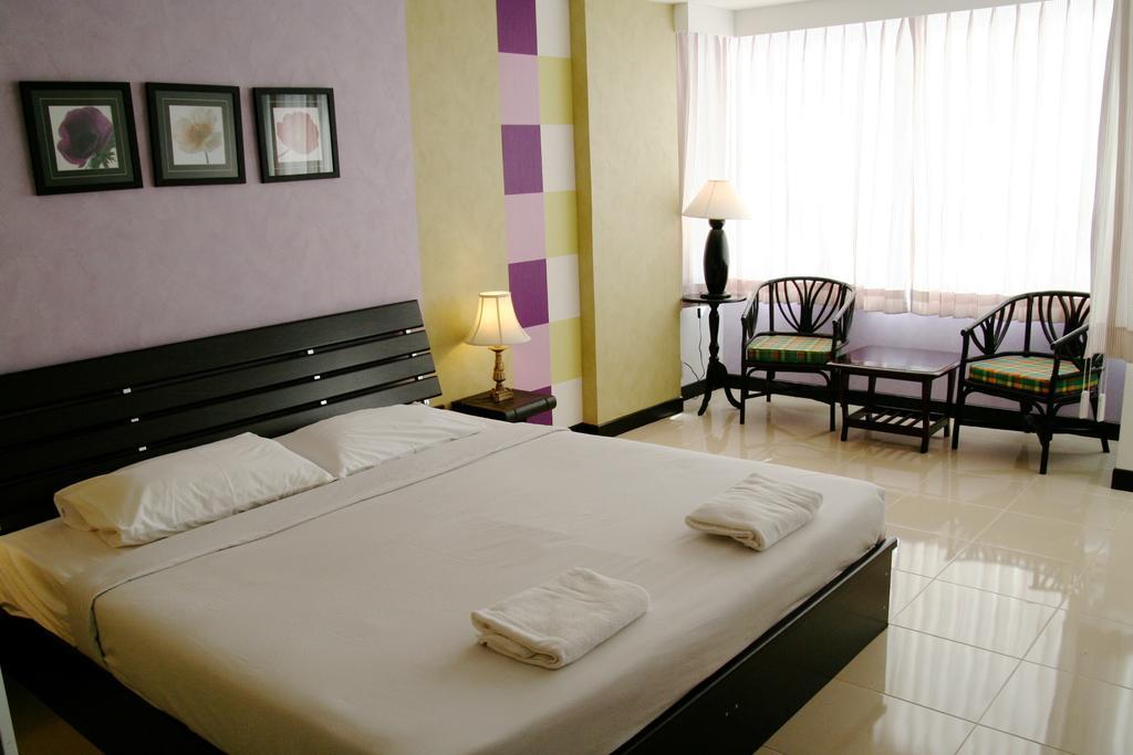 Charlie House Guest house