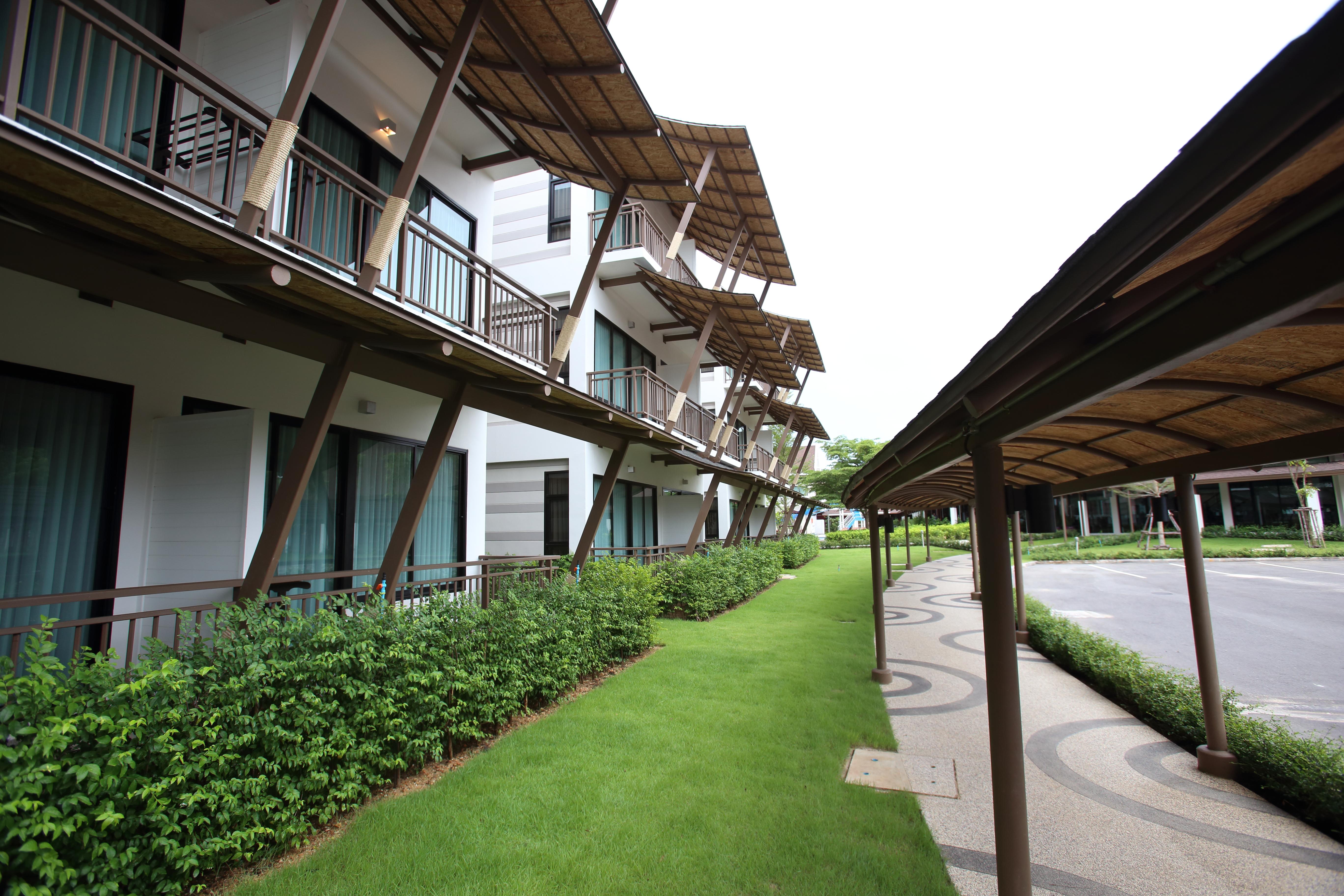 Bangsaen Heritage 4*