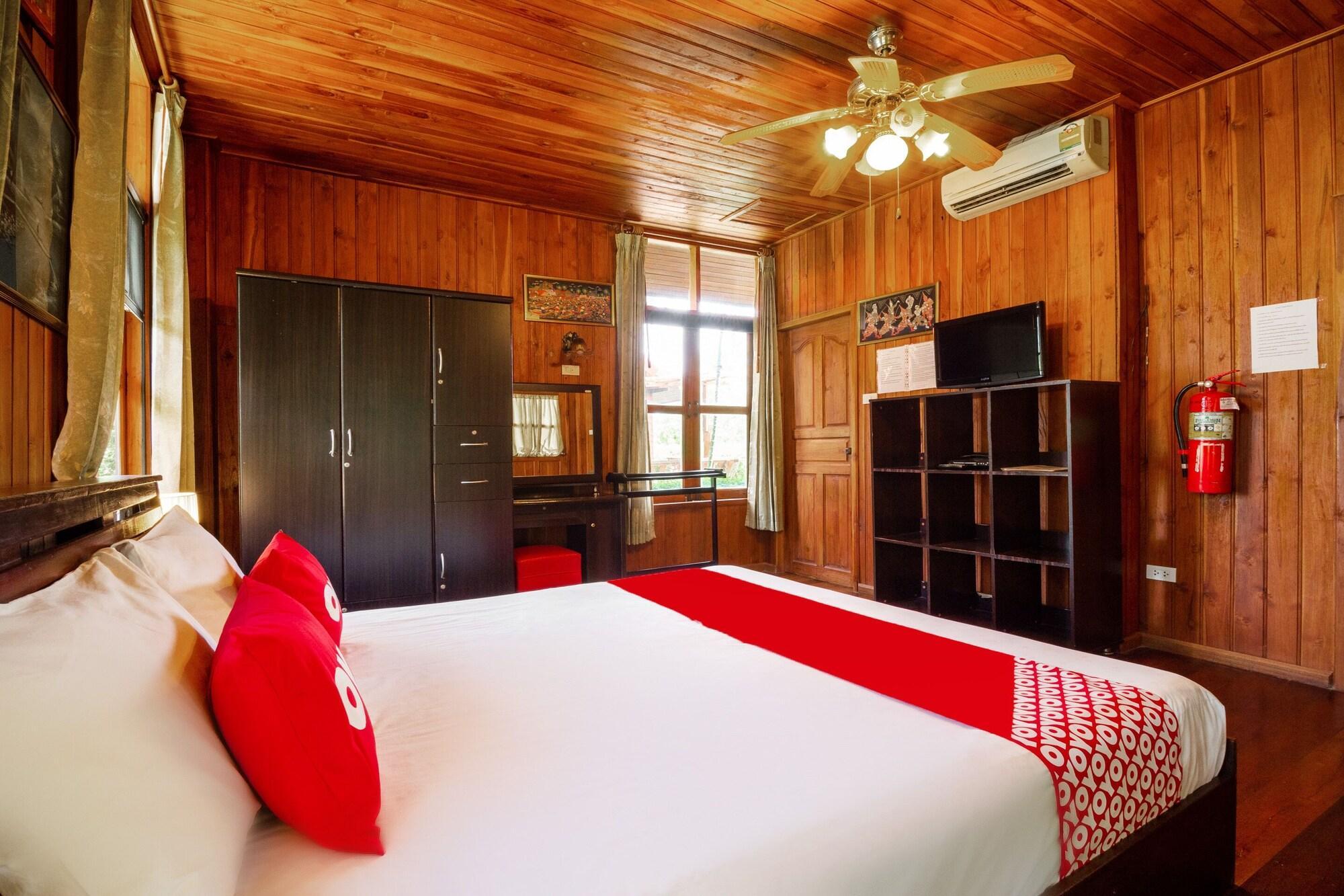 Oyo 786 Bangsaray Village Hotel