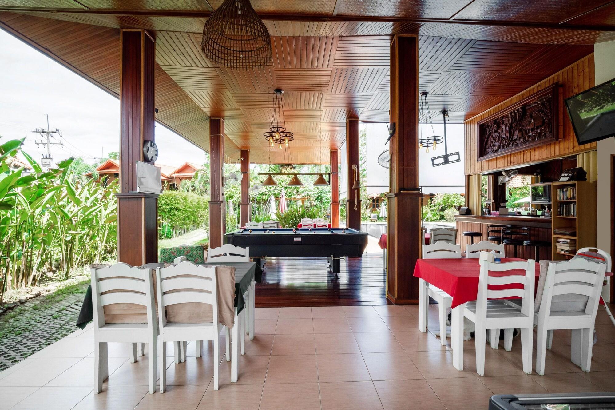 Oyo 786 Bangsaray Village 3*