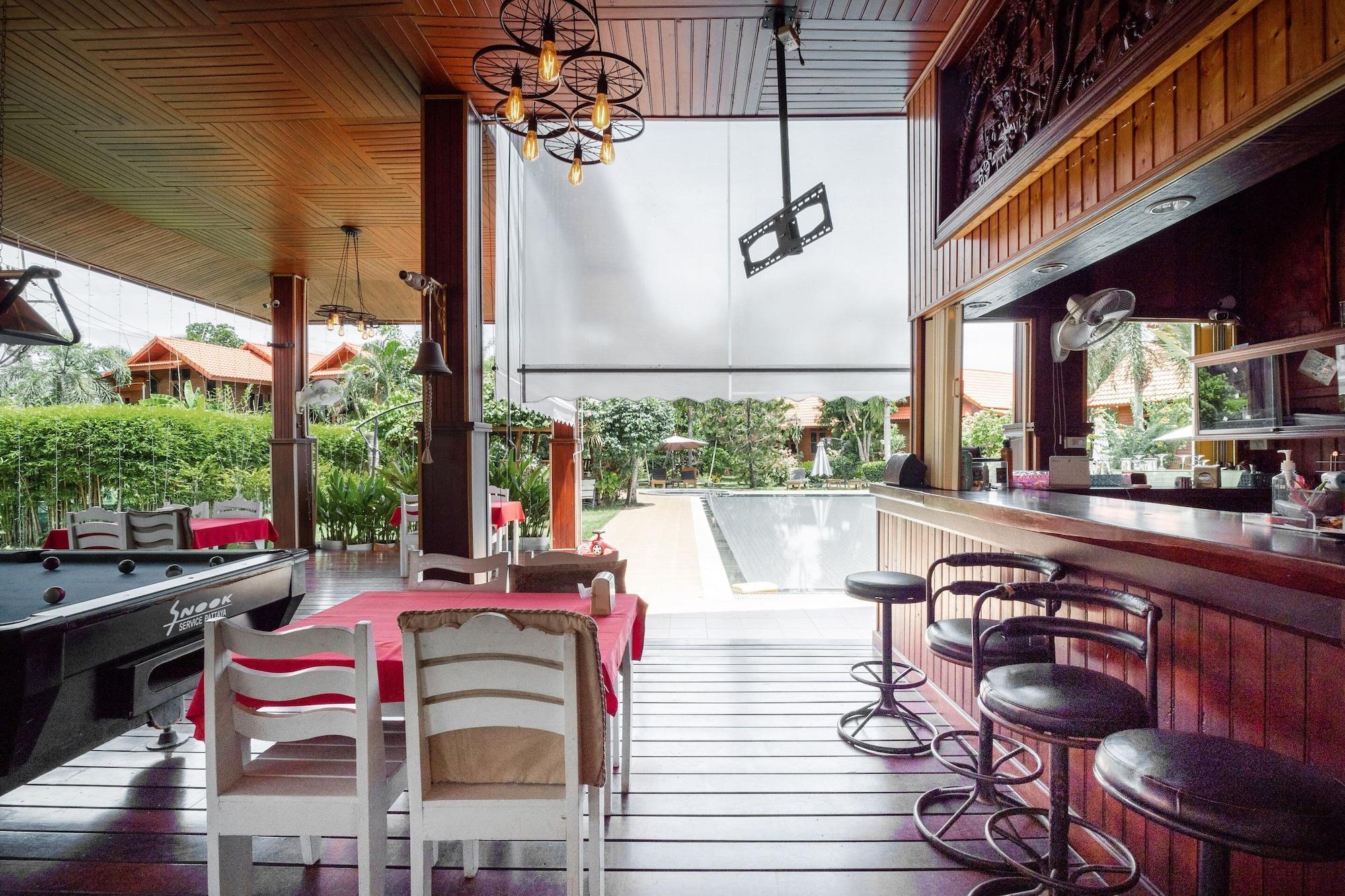 Hotel Oyo 786 Bangsaray Village 3*