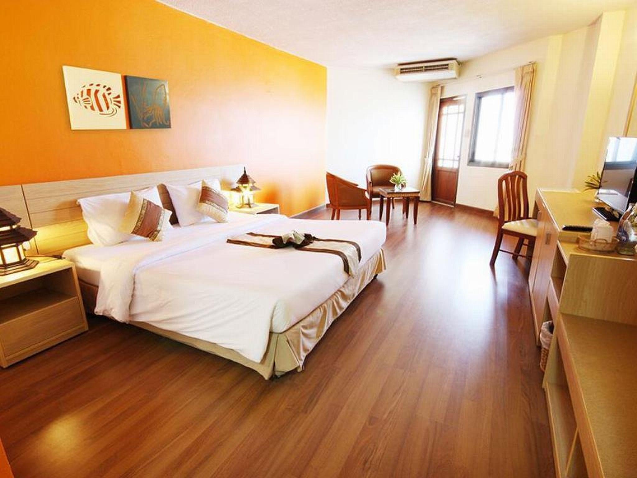Golden Hotel 4*