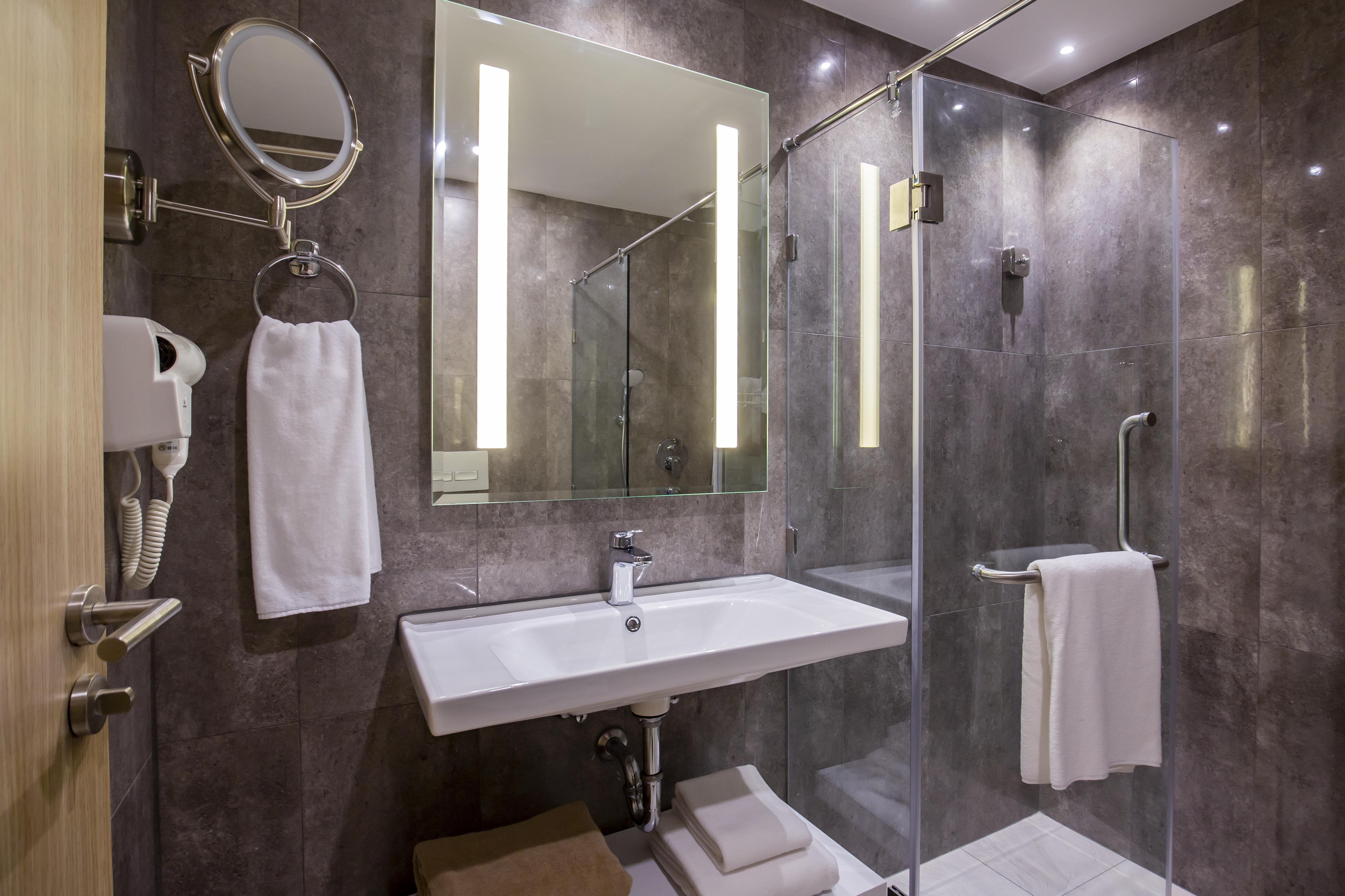 Hotel Woovo Phuket - Sha Extra