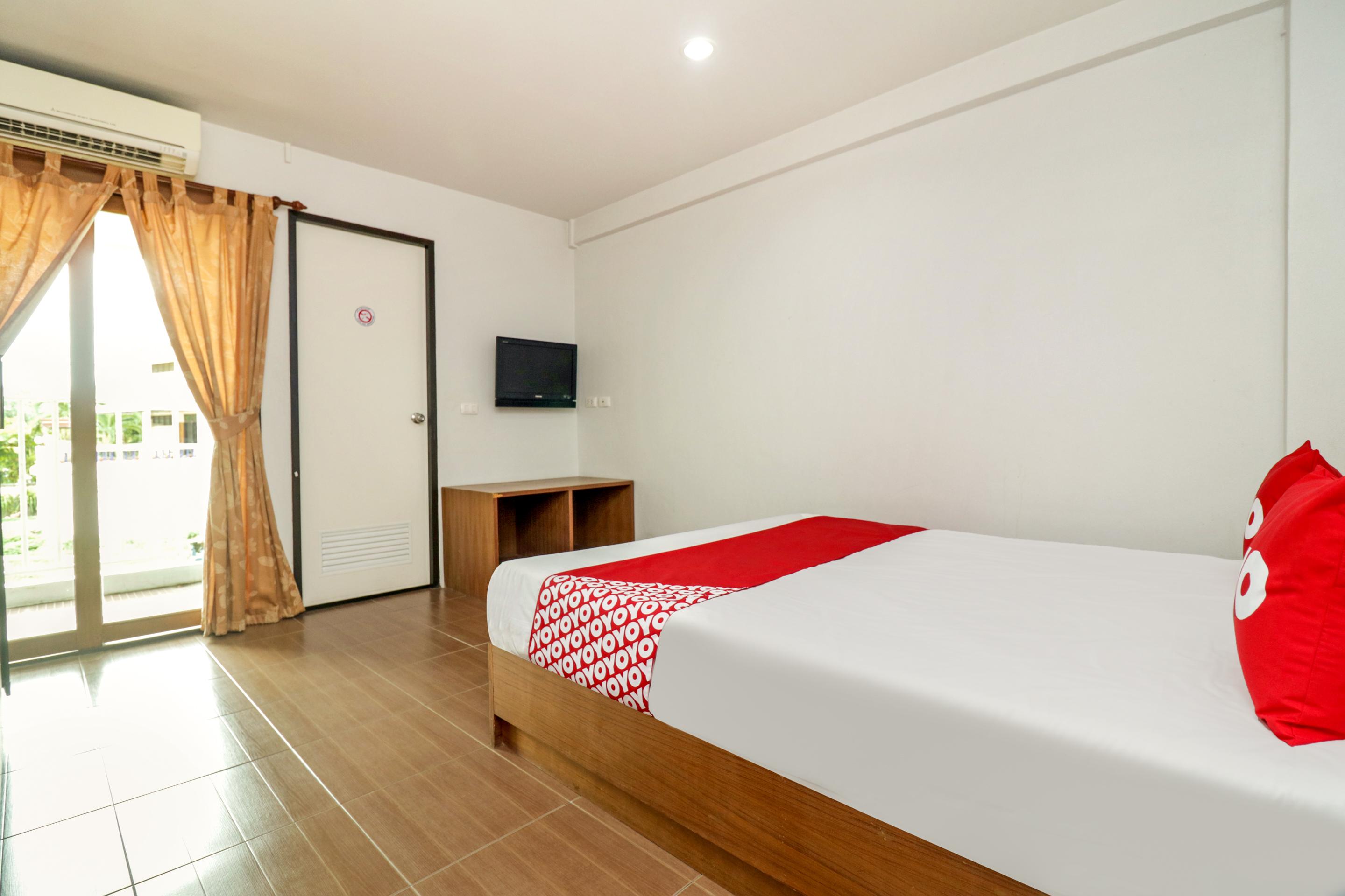 Oyo 227 Suchaya House Hotel 3*