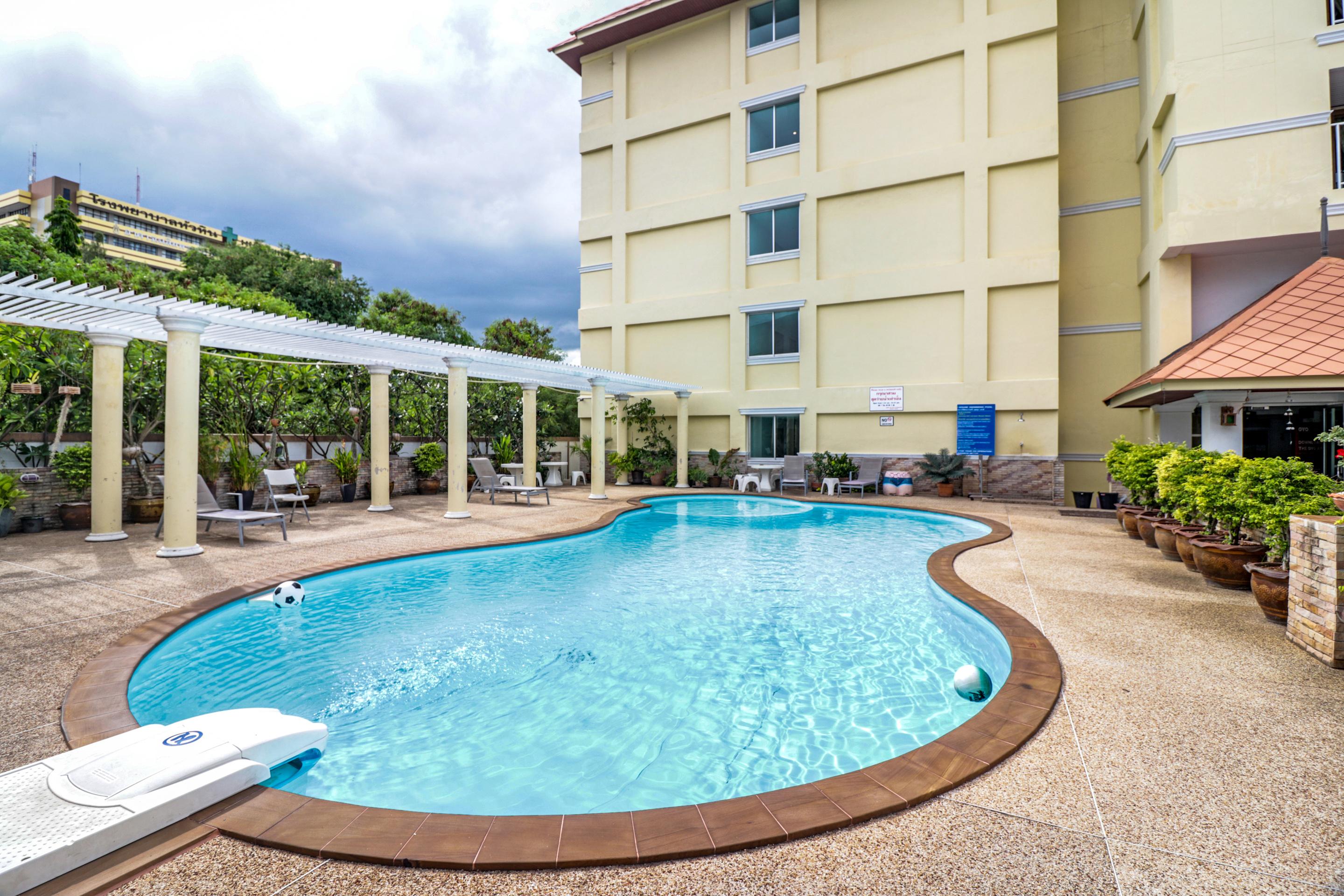 Oyo 227 Suchaya House 3*