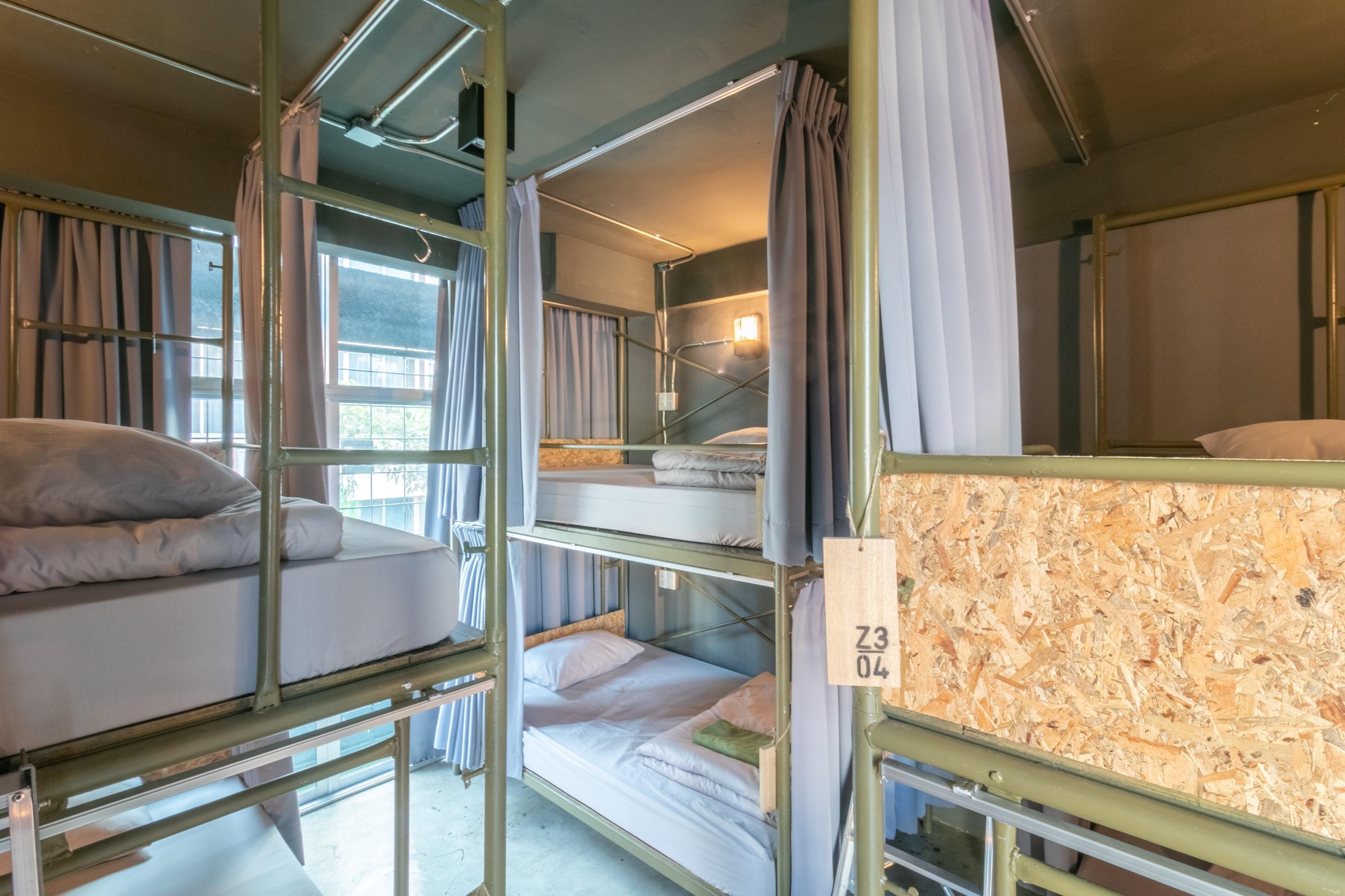 Zhelter'bkk Hostel *