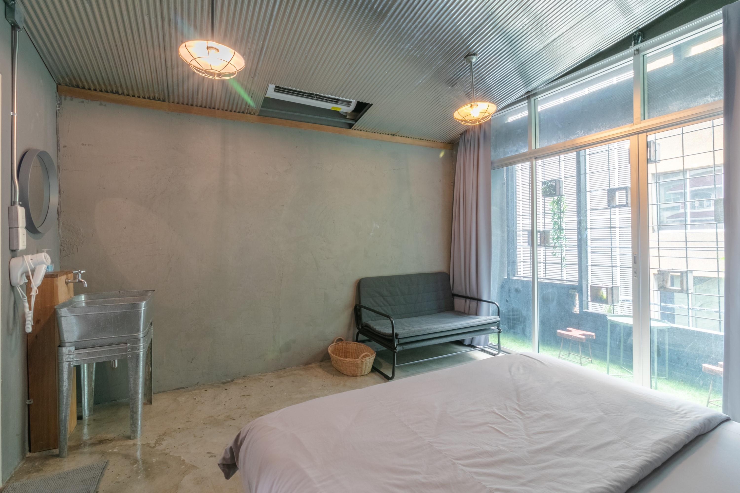 Zhelter'bkk Hostel
