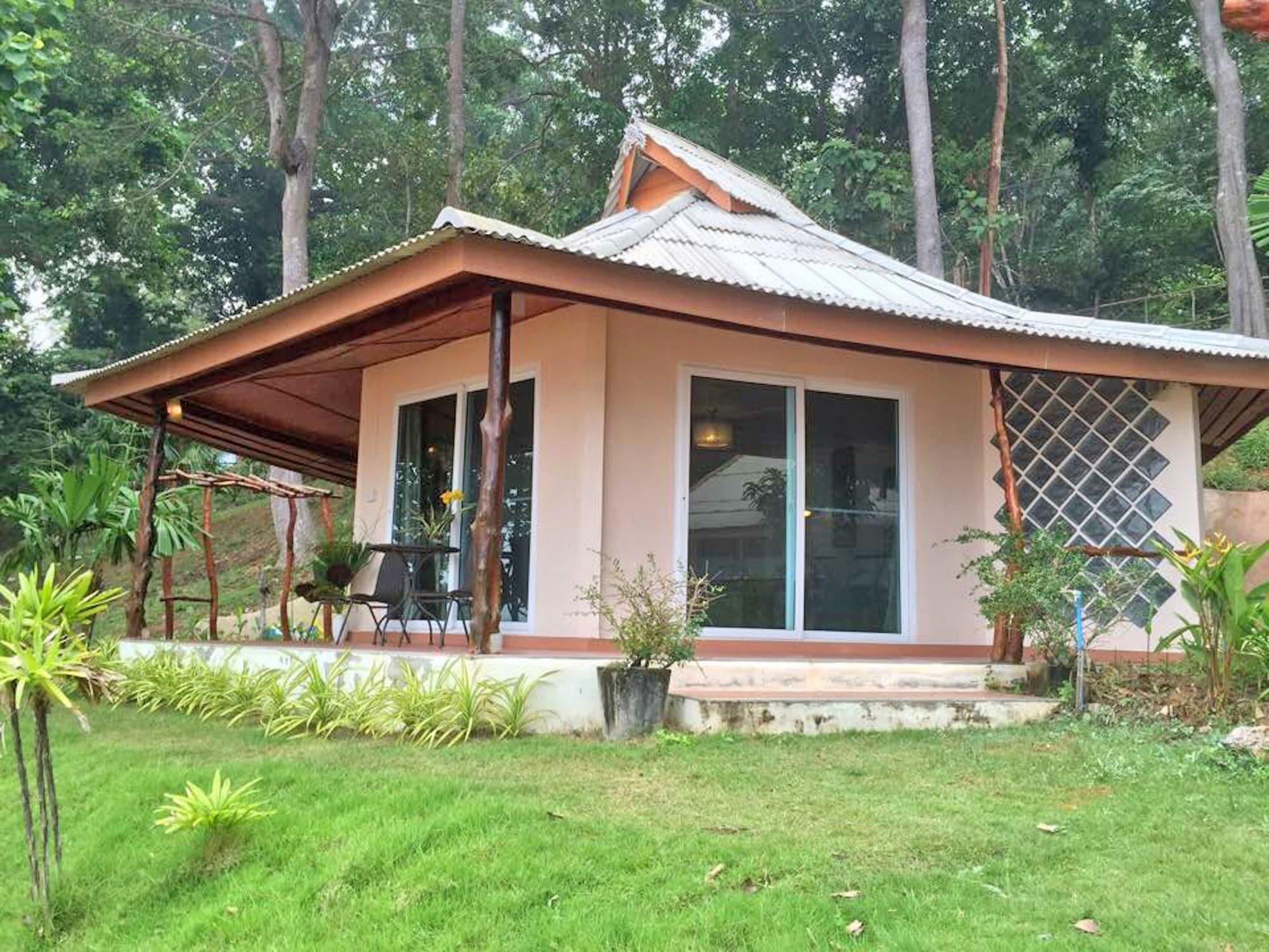 Banyan Bay Villas Homestay