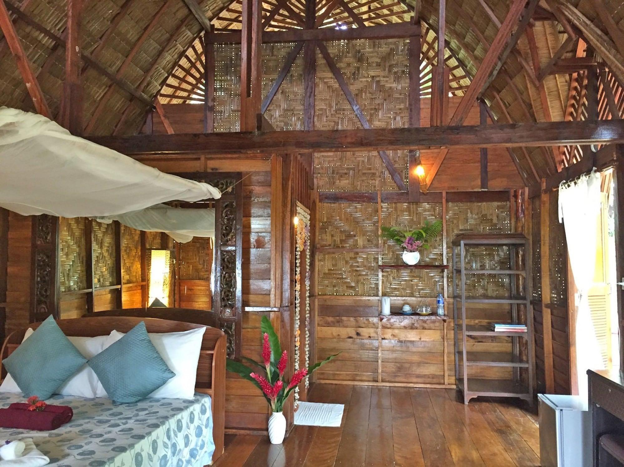 Banyan Bay Villas Homestay
