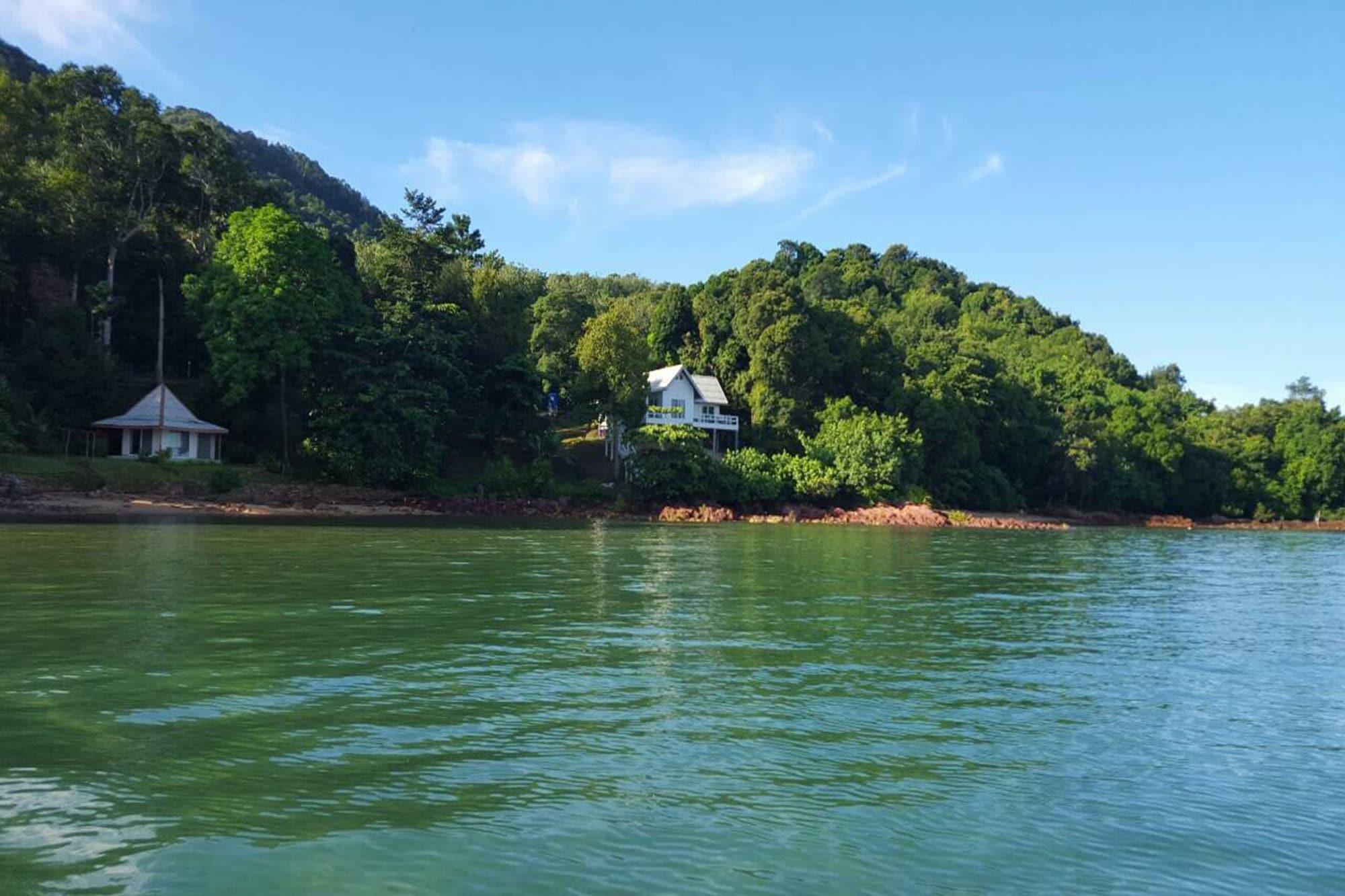 Banyan Bay Villas Homestay *