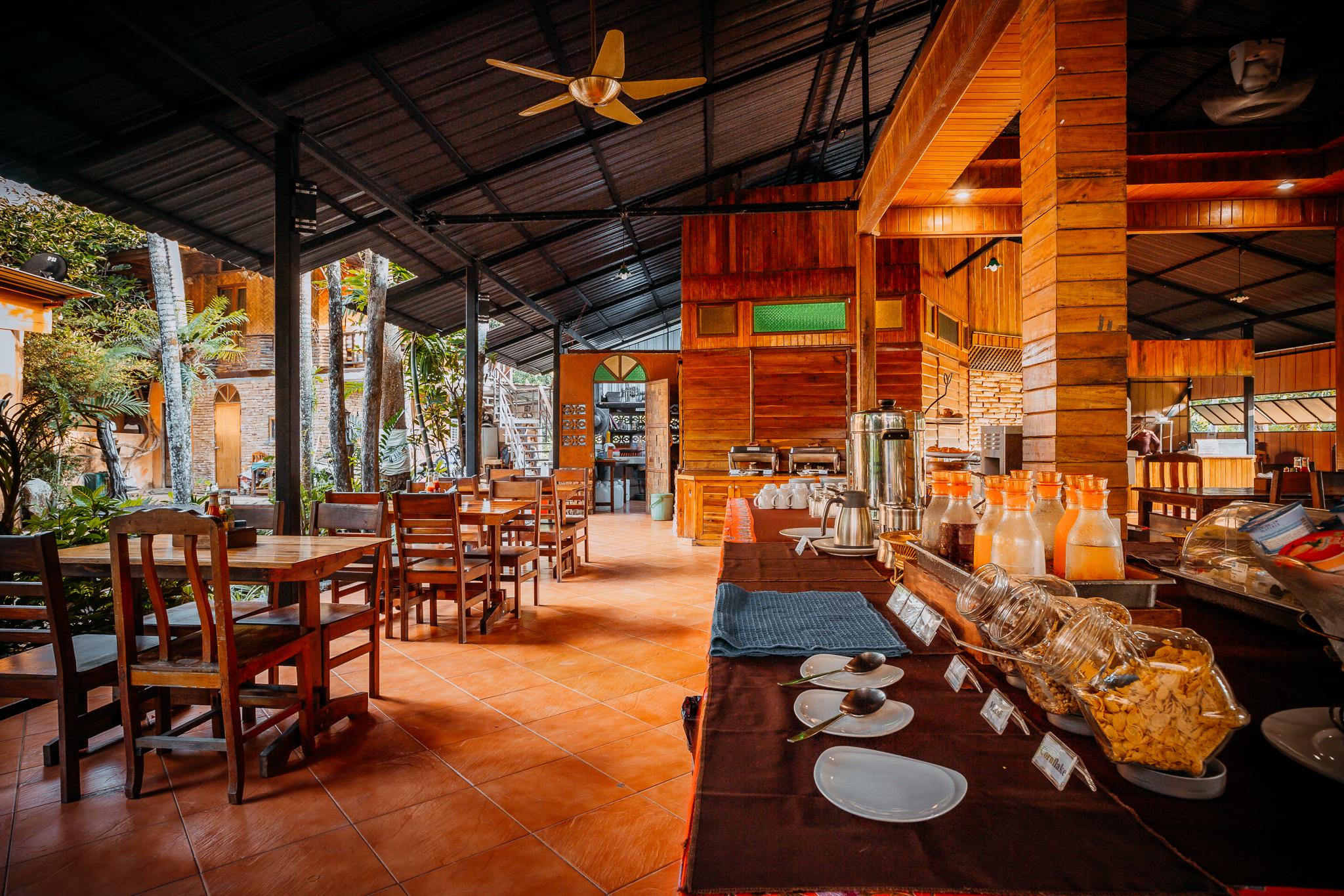 Resort Phu Pha Aonang &