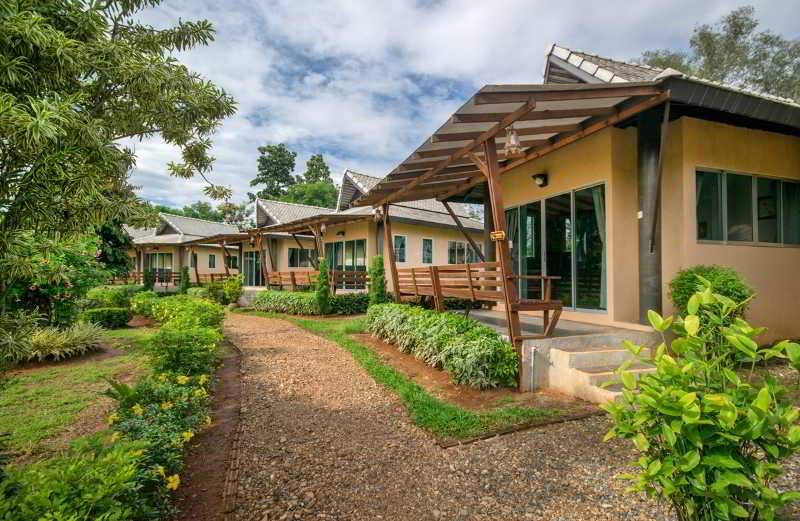Aurora Chiangdao Resort 3*