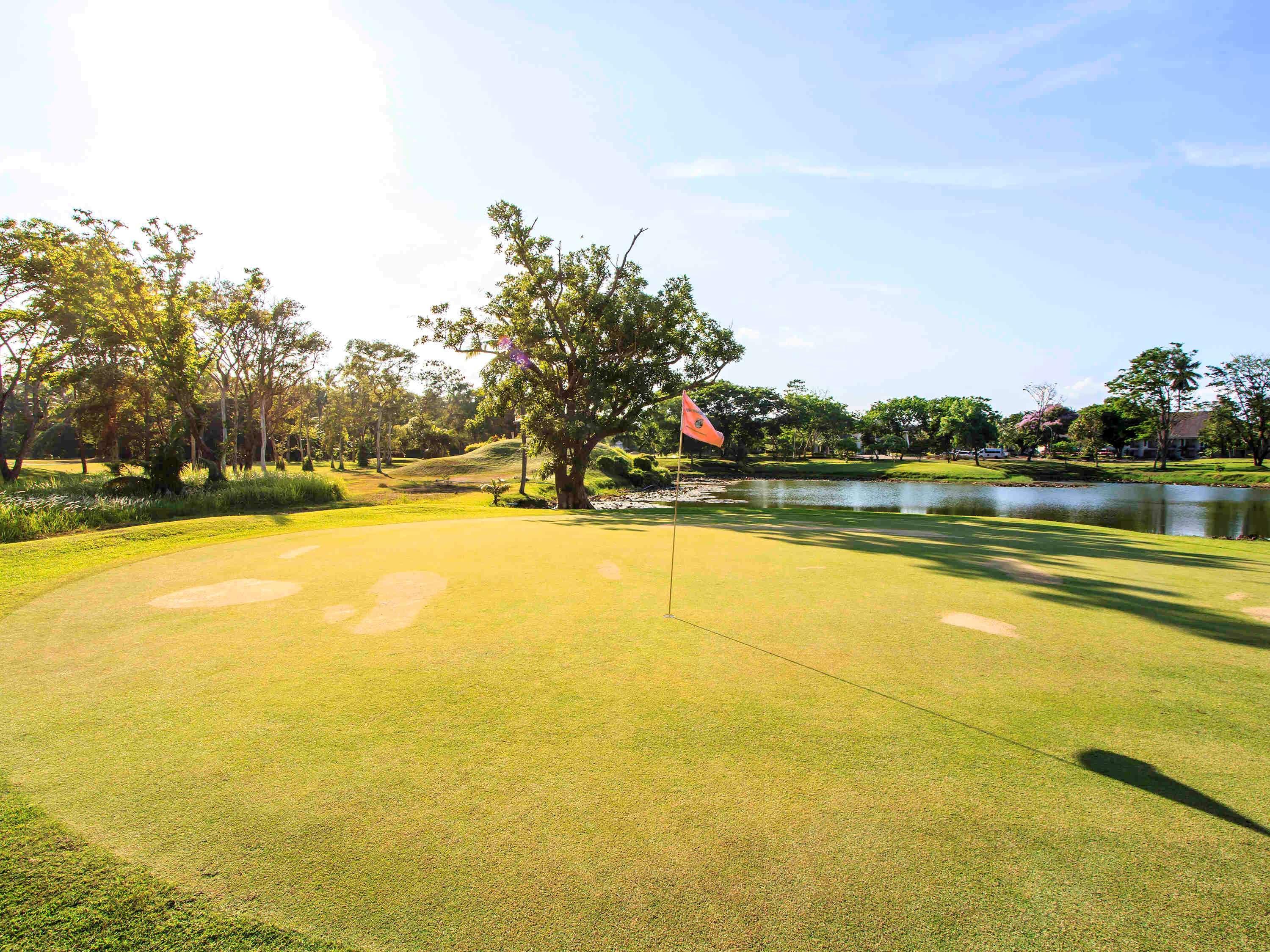 The Nouveau And Golf Chumphon