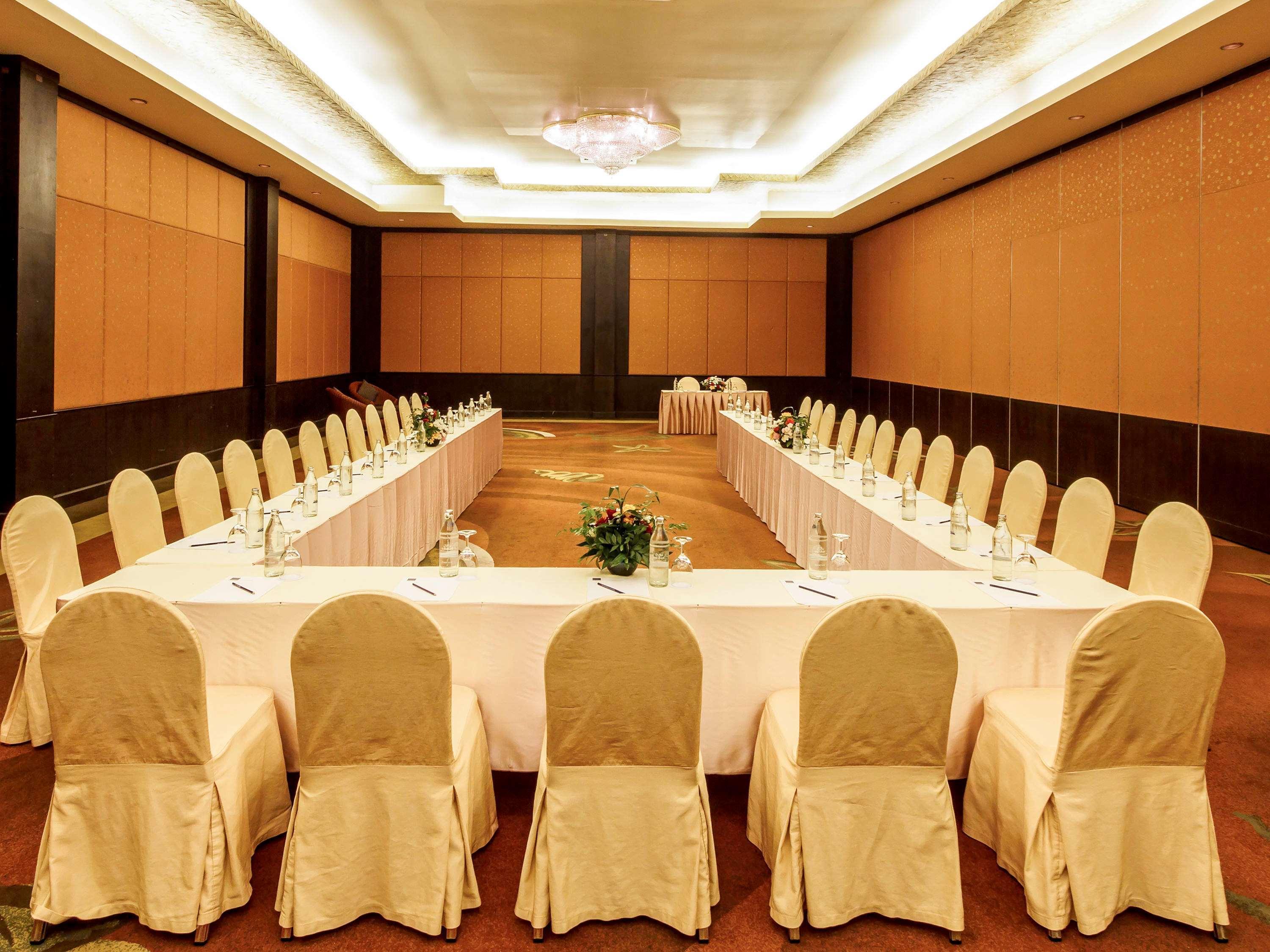 Hotel The Nouveau And Golf Chumphon