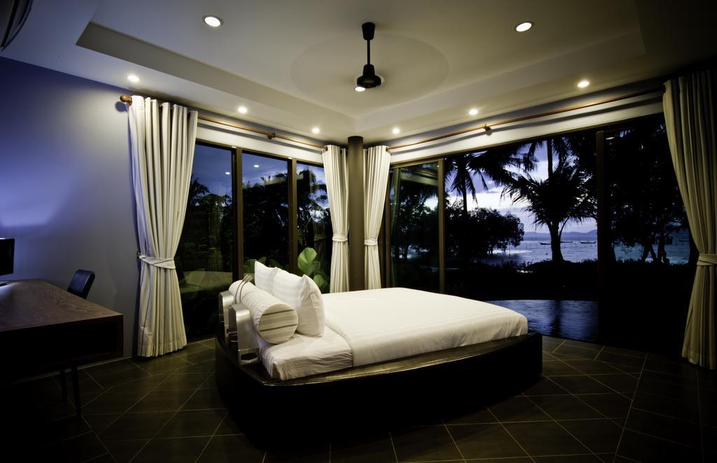 Tha Lane Bay Villas *