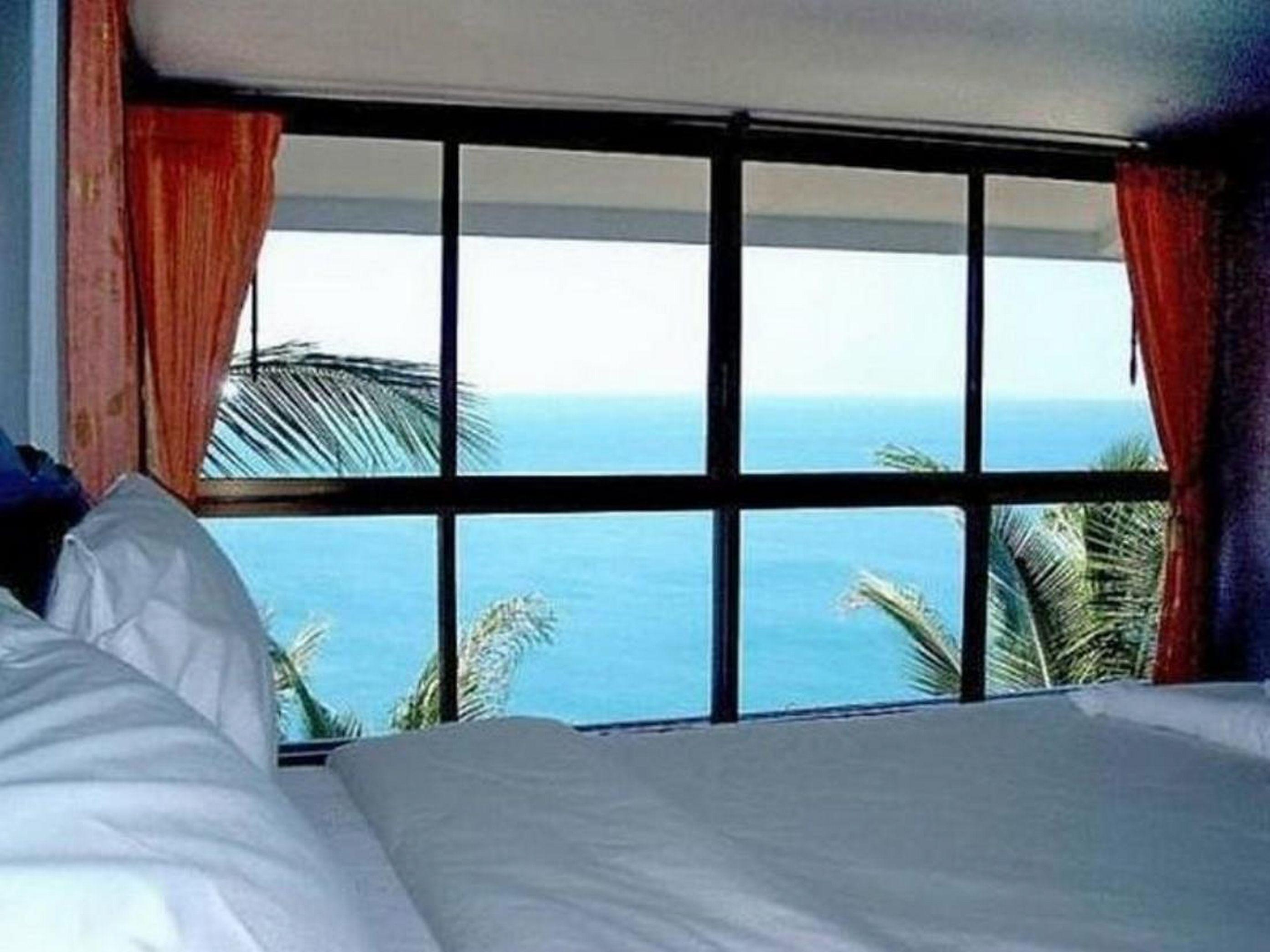 Chang Cliff Resort 3*