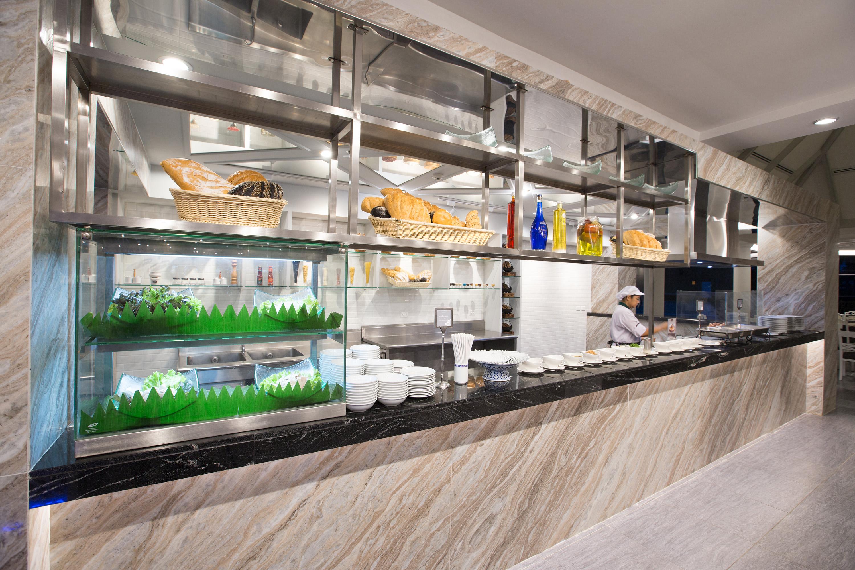 The Imperial & Convention Centre Hotel 4*
