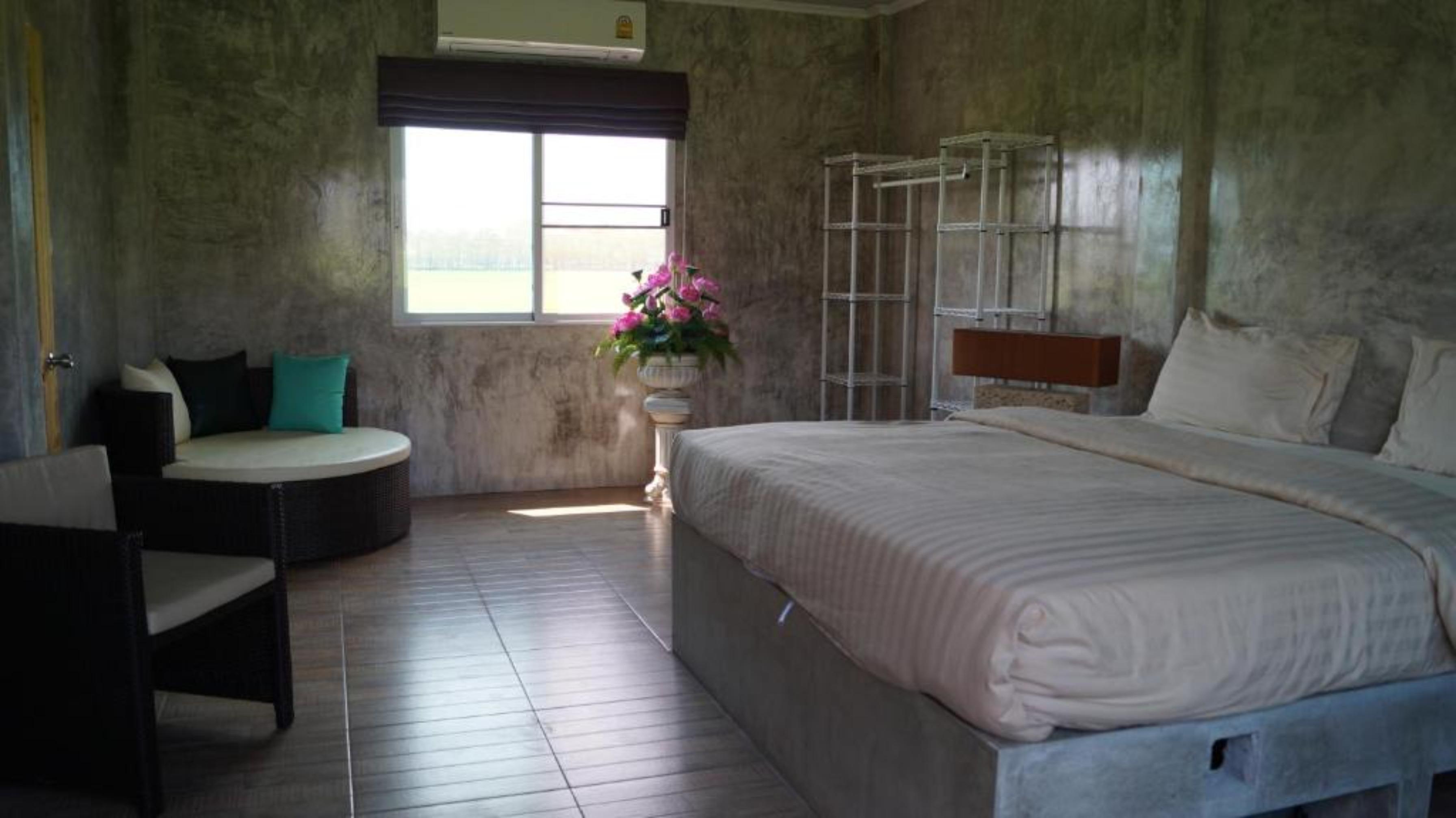 Baan Chai Thung Resort 3*
