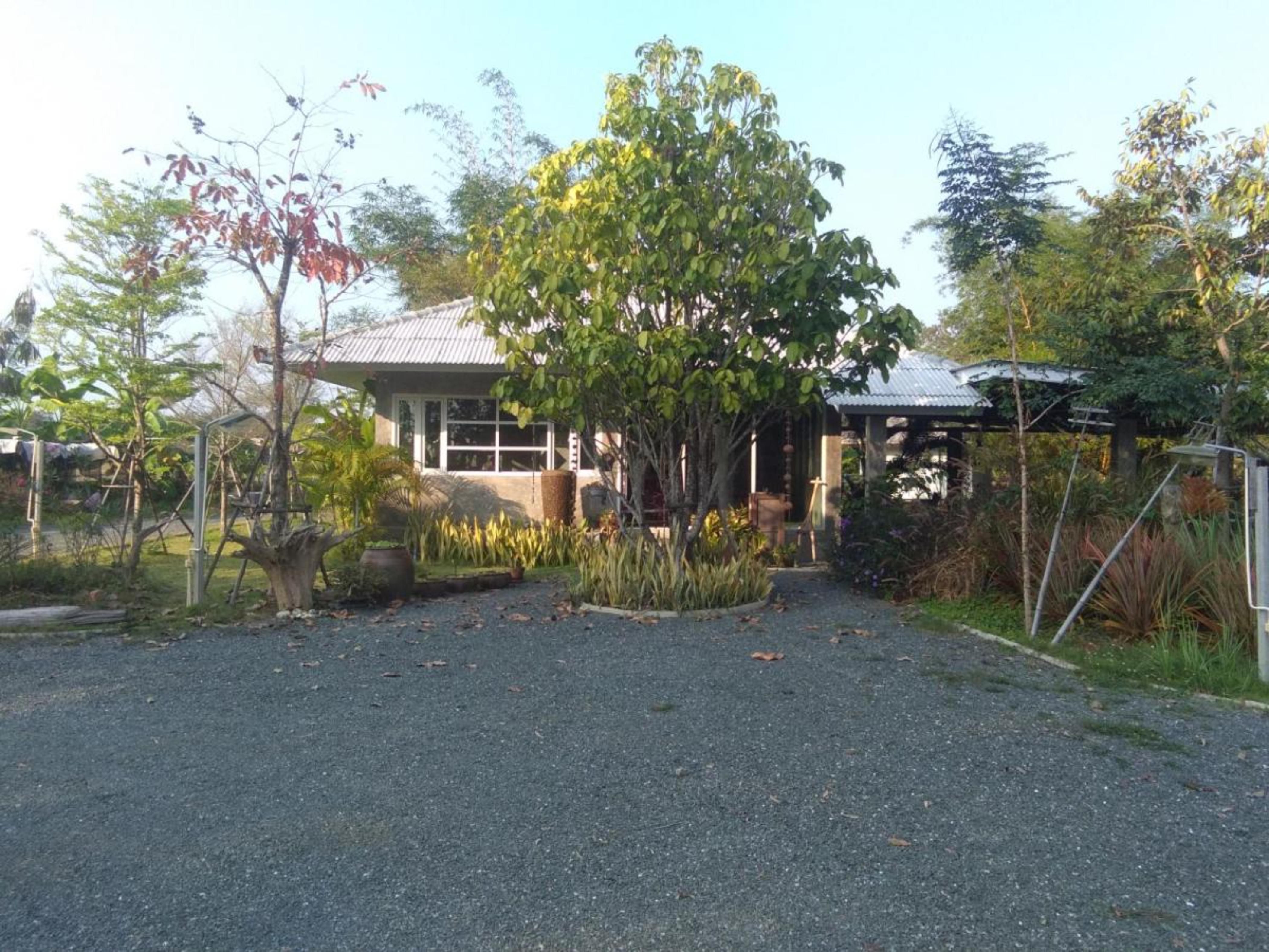 Resort Baan Chai Thung 3*