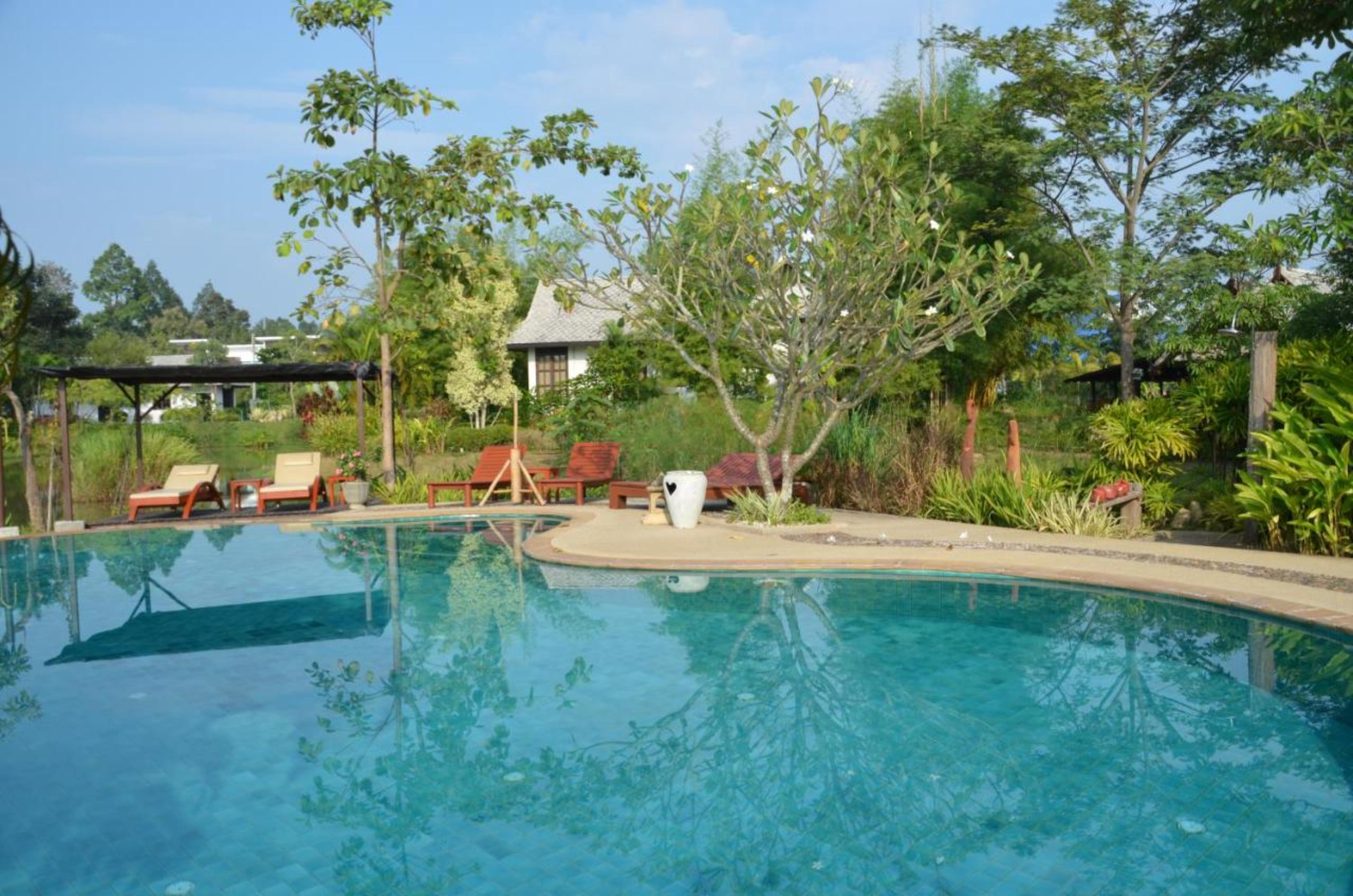 Baan Chai Thung Resort 3*