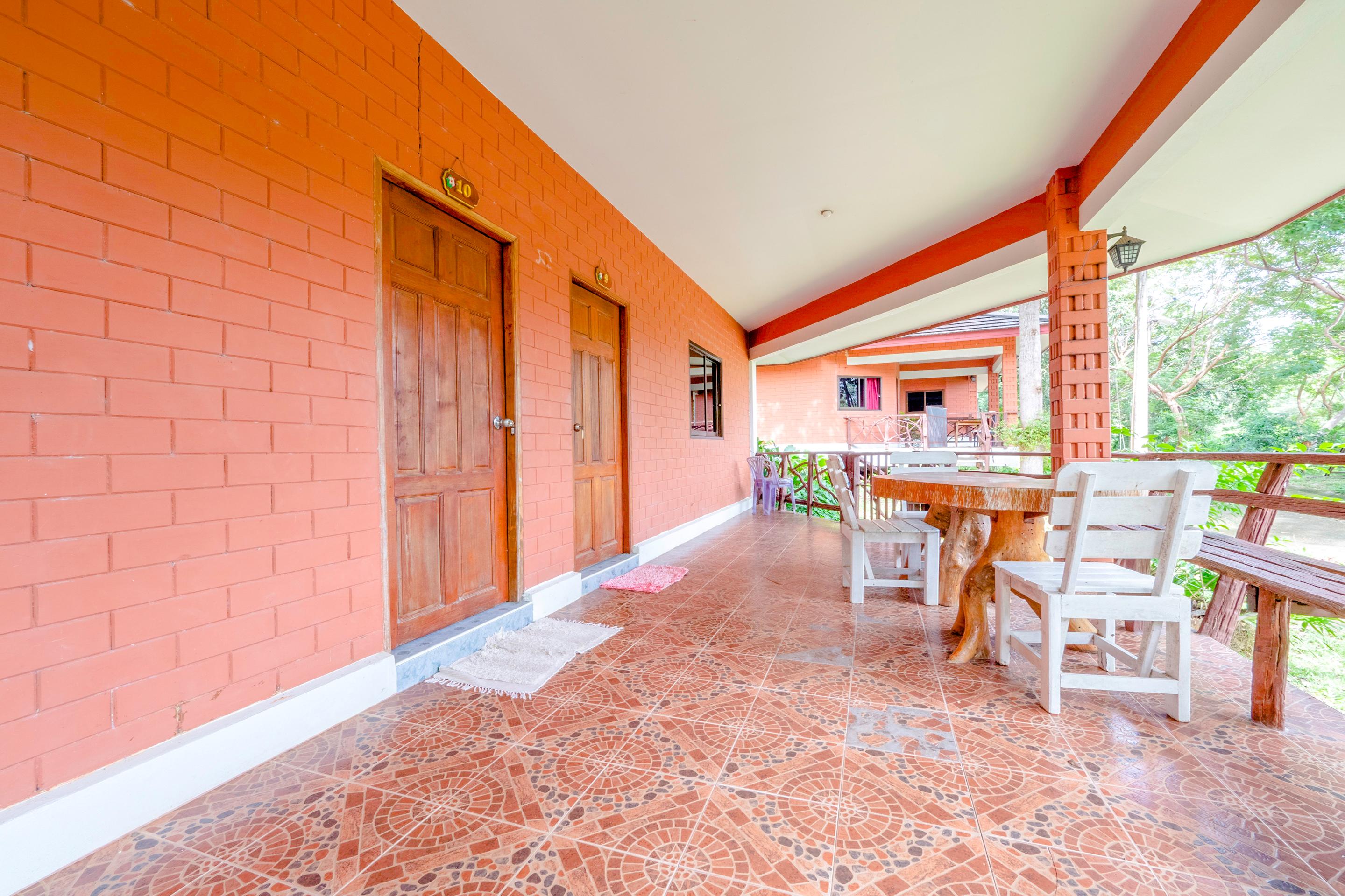 Hotel Oyo 1149 2*