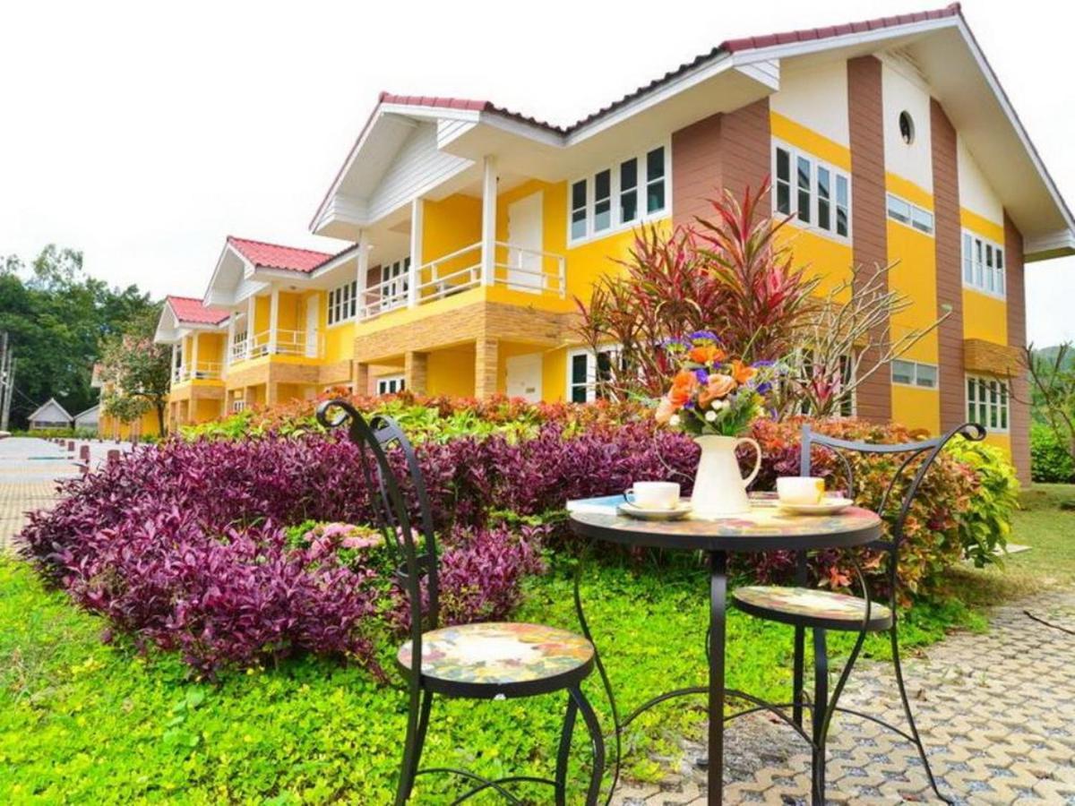 Family Khao Yai Resort 3*