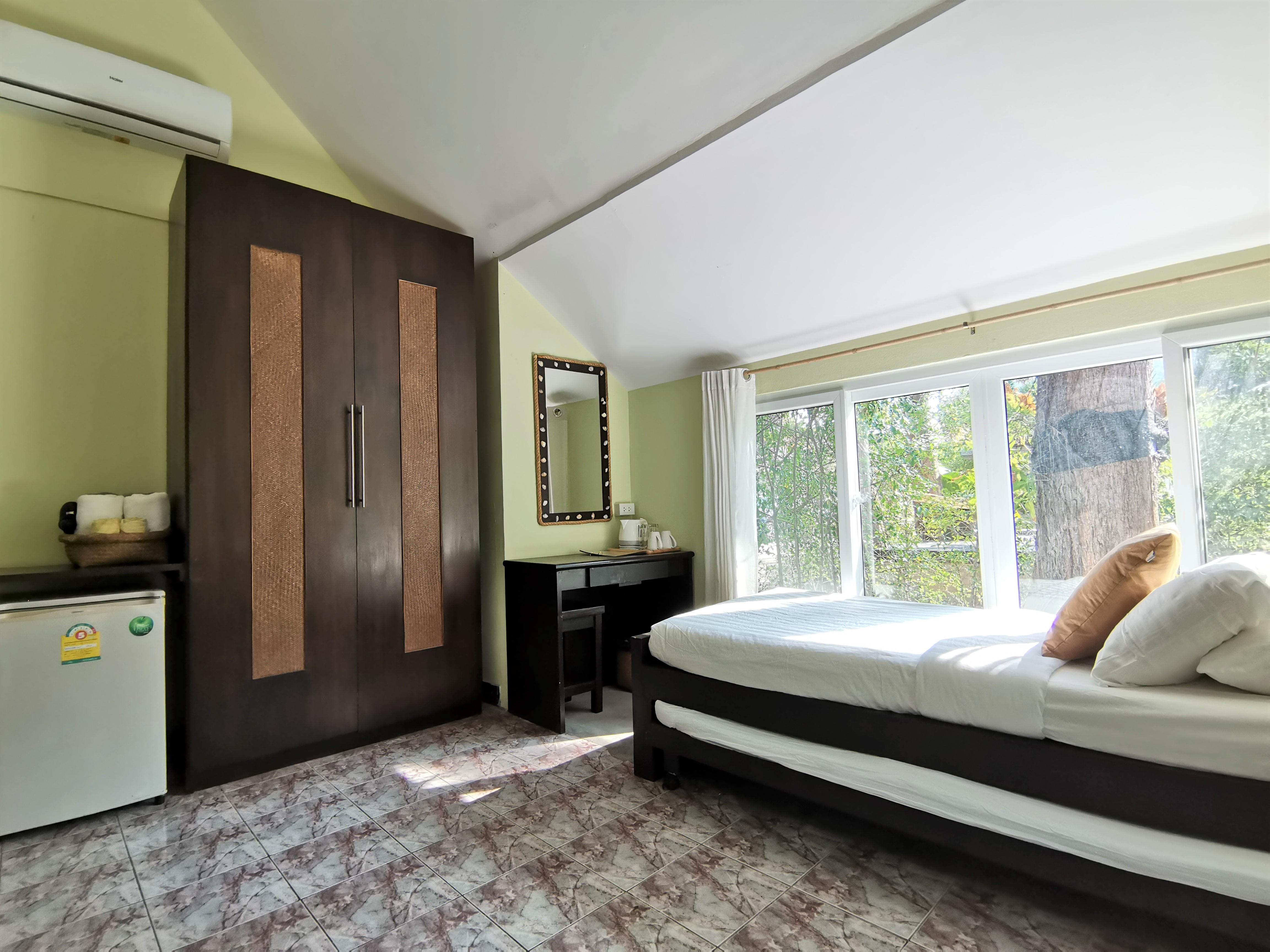 Bambie Boutique & Koh Lanta